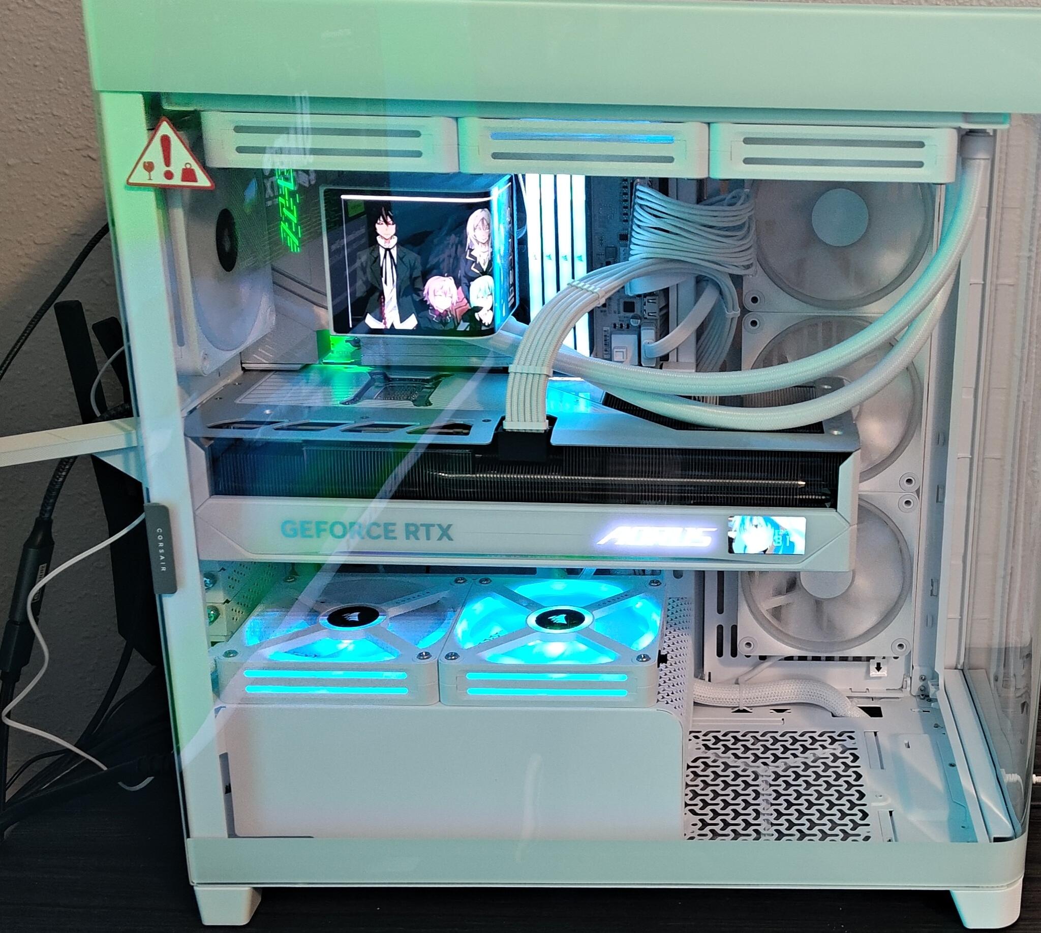Maxedout Whiteout PC Build