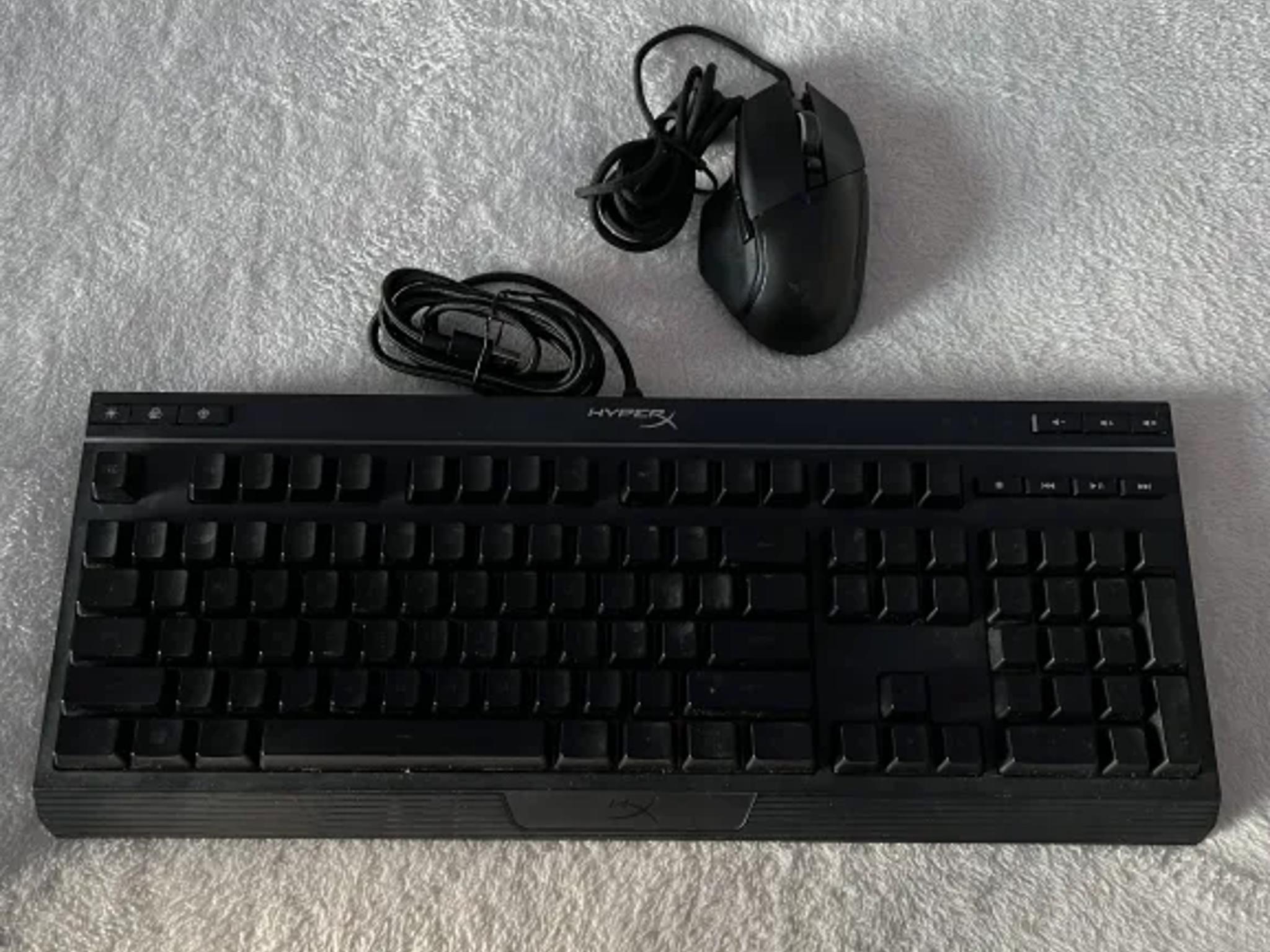 HyperX Alloy Core RGB x Razer Basilisk V2 RGB Bundle