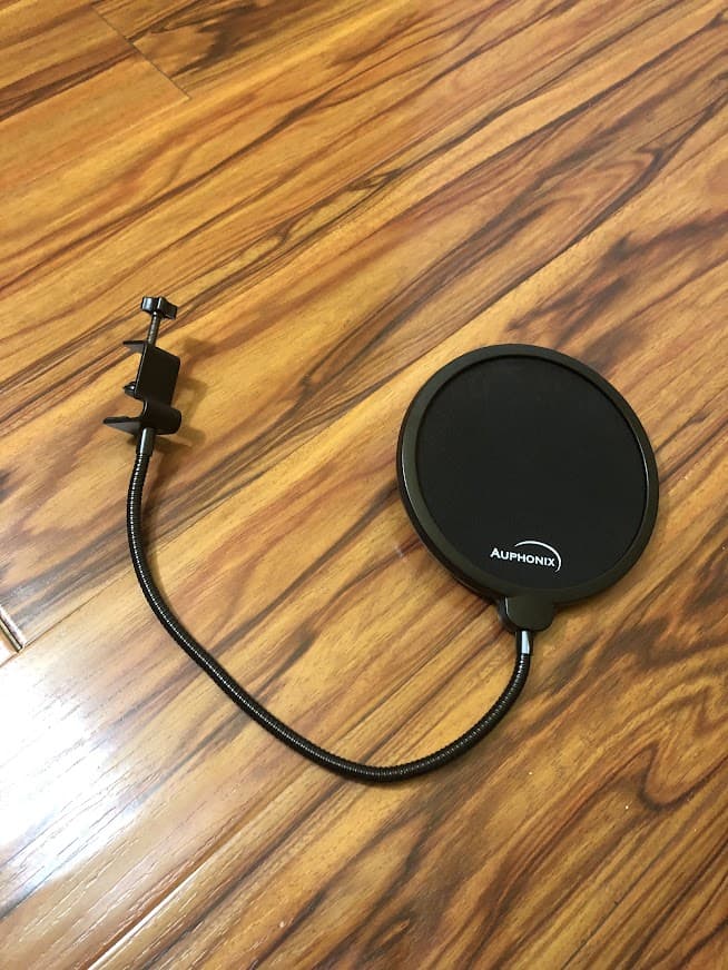 Blue Yeti USB Microphone - Blackout w/ Mudder Foam Cover & Auphonix Pop Filter