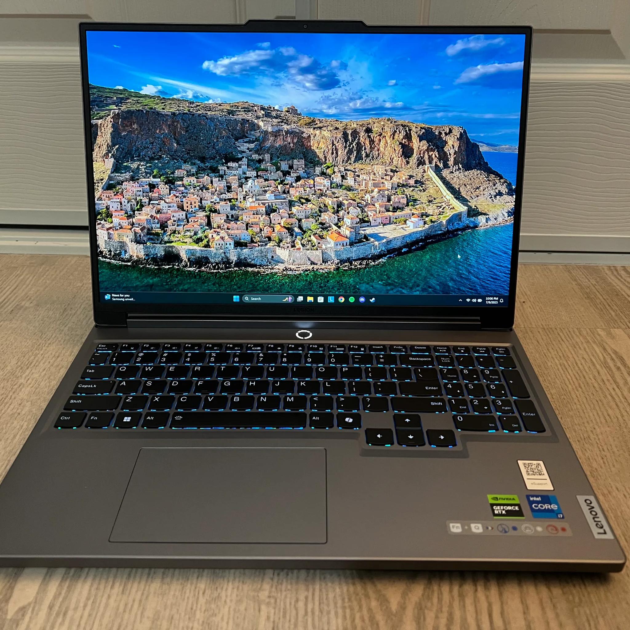 For Sale! Lenovo Legion 5i Gaming Laptop i7 14700hx RTX 4070 32GB RAM 1TB Storage