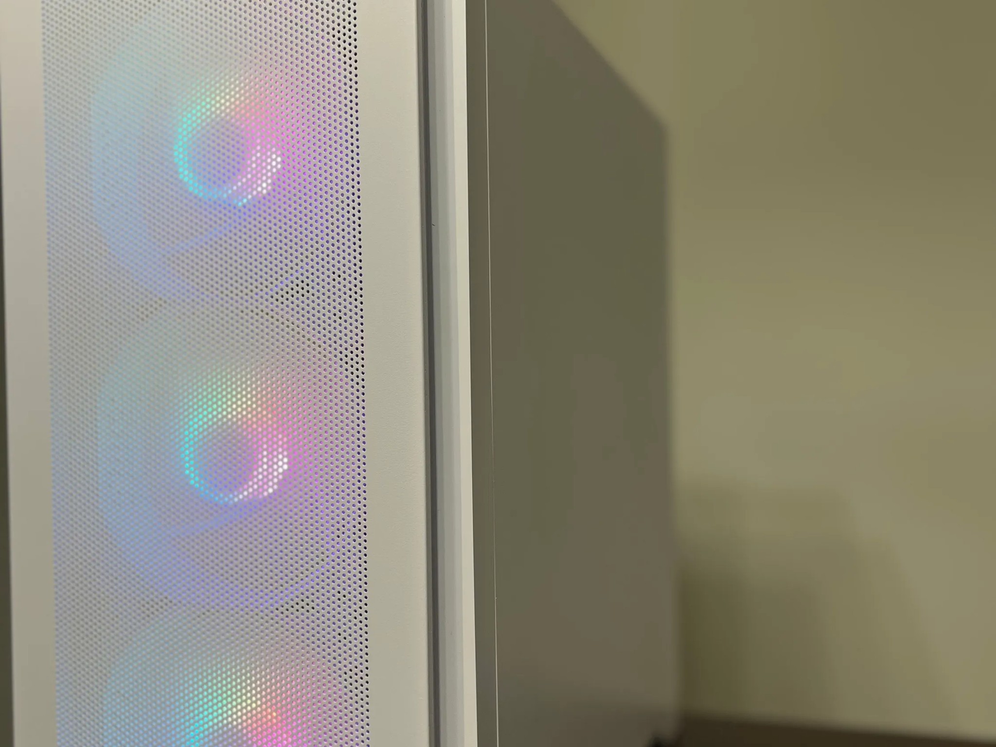 ⚪❄️ Ryzen 5 3600 | GTX 1060 6GB 🧊| 16GB Ram 🧊| 512GB Gen4 NVME ❄️Custom White PC ⚪