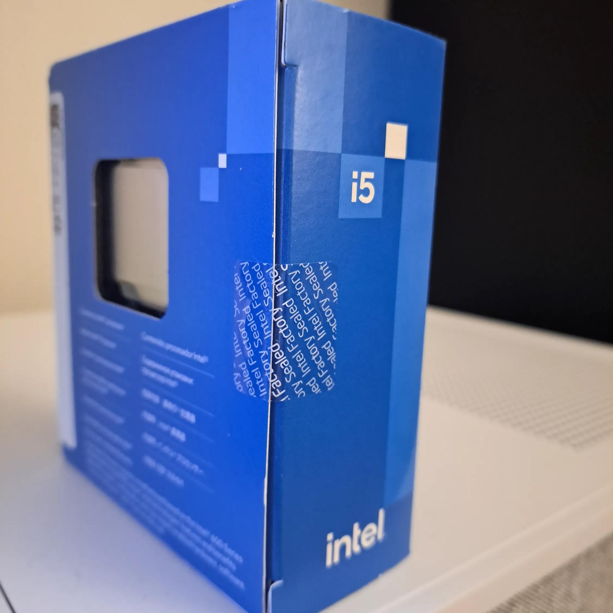 New Intel i5-12600KF LGA1700