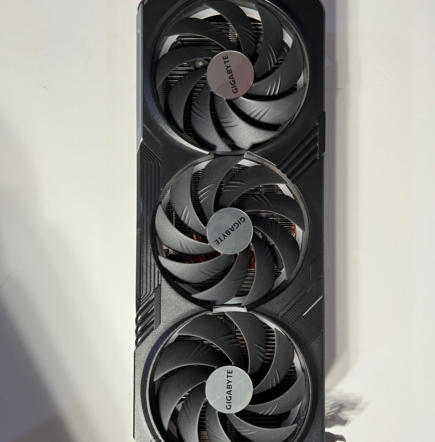 GABYTE Gaming GeForce RTX 4090 24GB