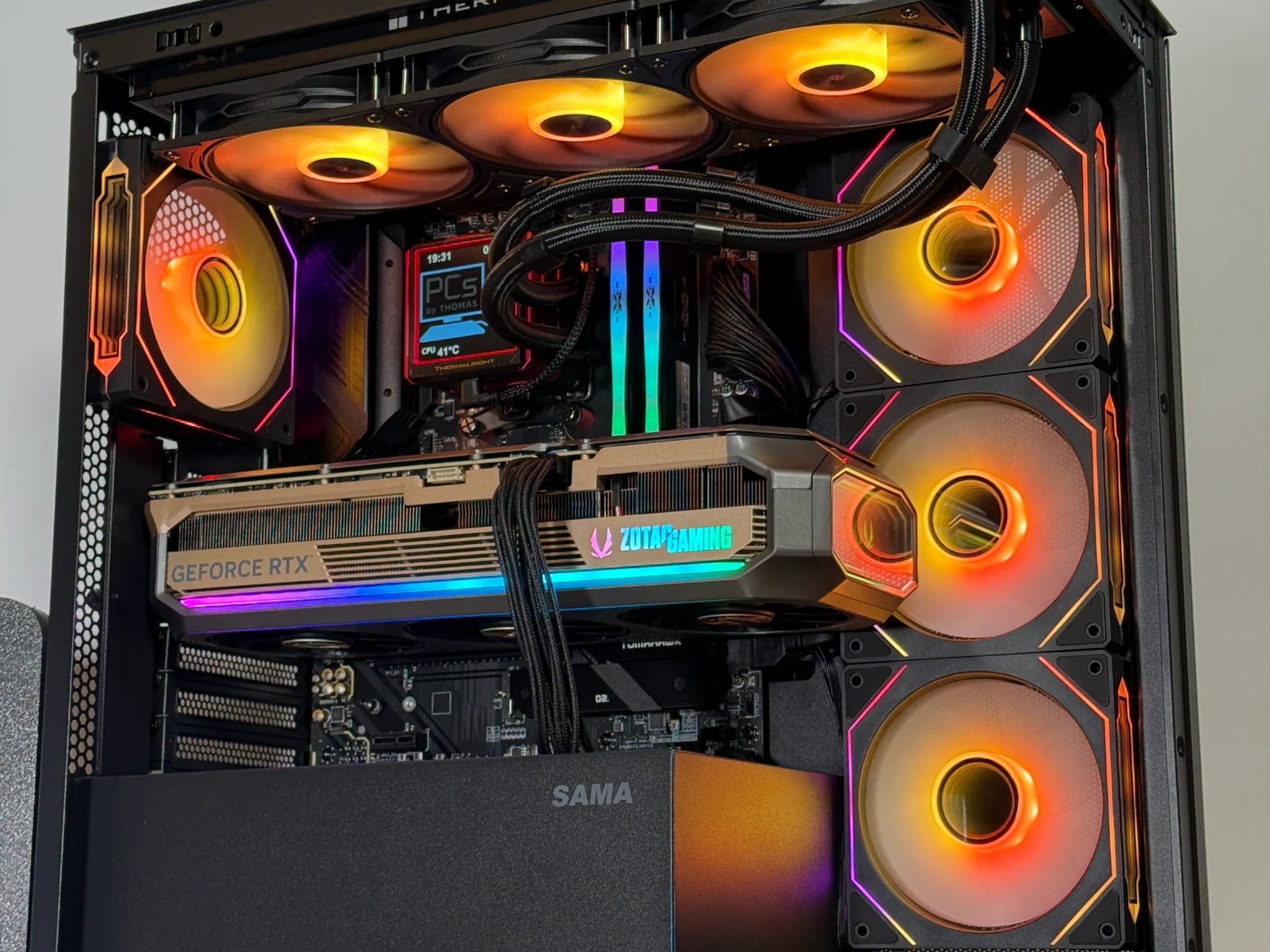 RTX 5090 Flagship Gaming PC 9800x3d 64gb DDR5 4TB NVME SSD