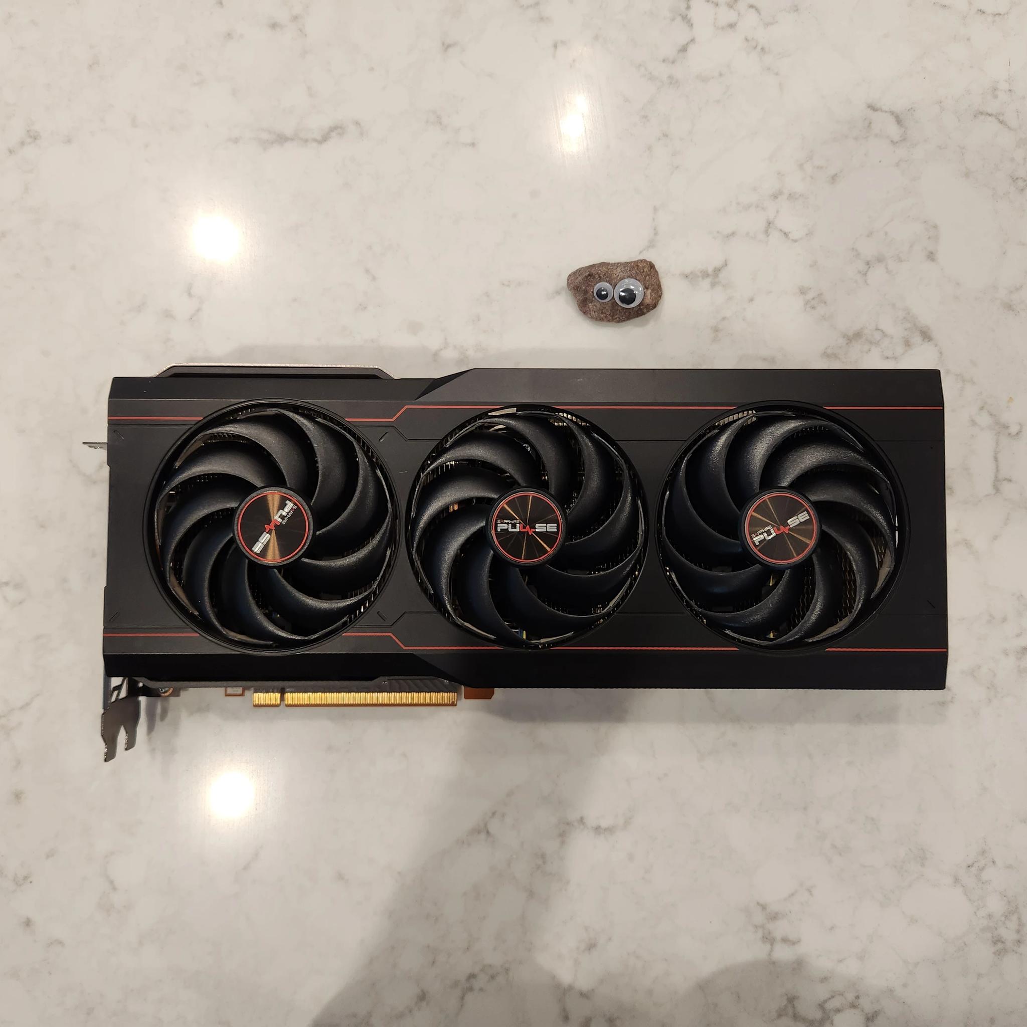 RX 6800XT 16GB (Sapphire Pulse OC) - Used/Scratched
