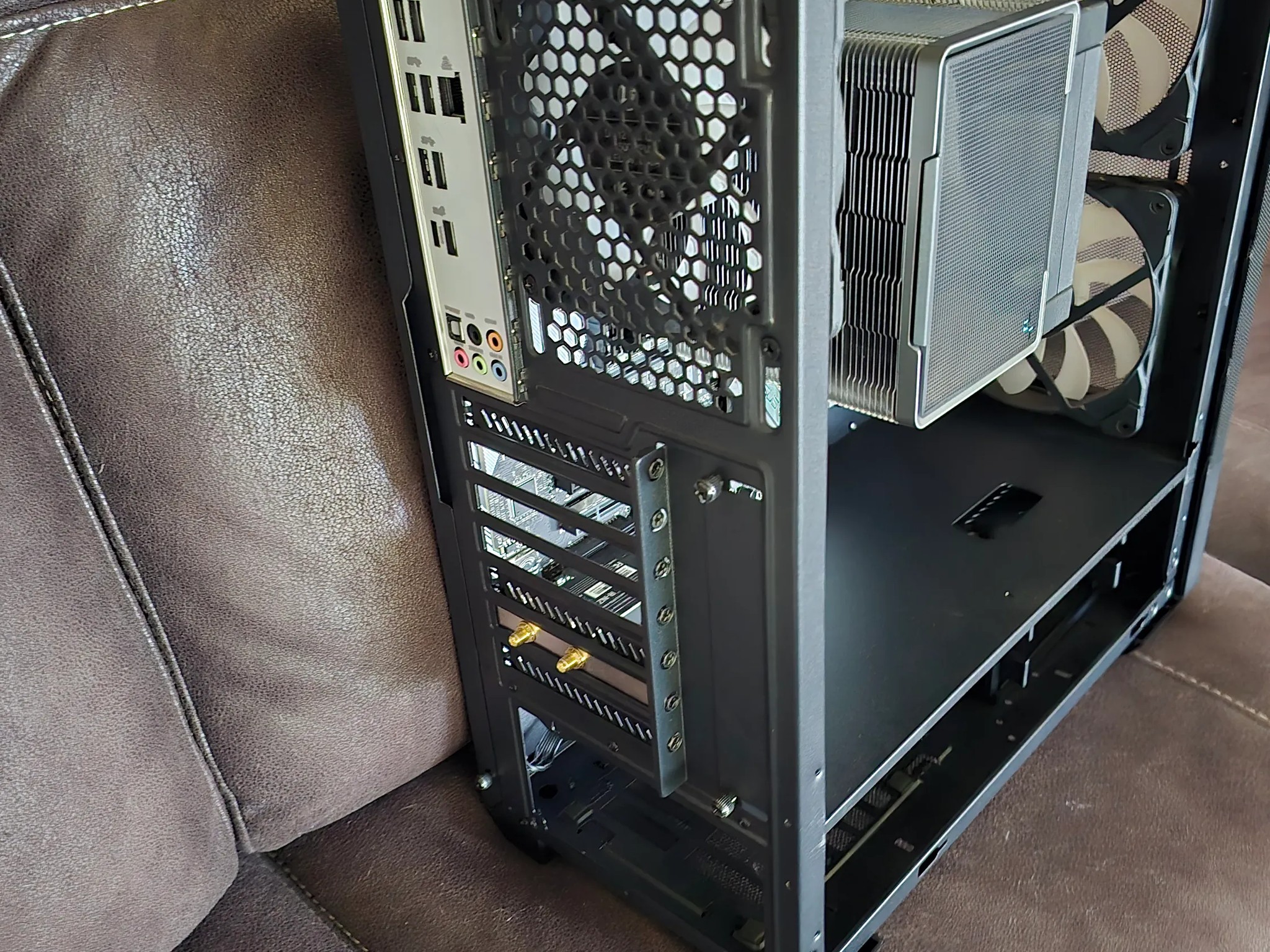 (READ DESCRIPTION) Intel i9 7980xe 64gb ram 4tb ssd