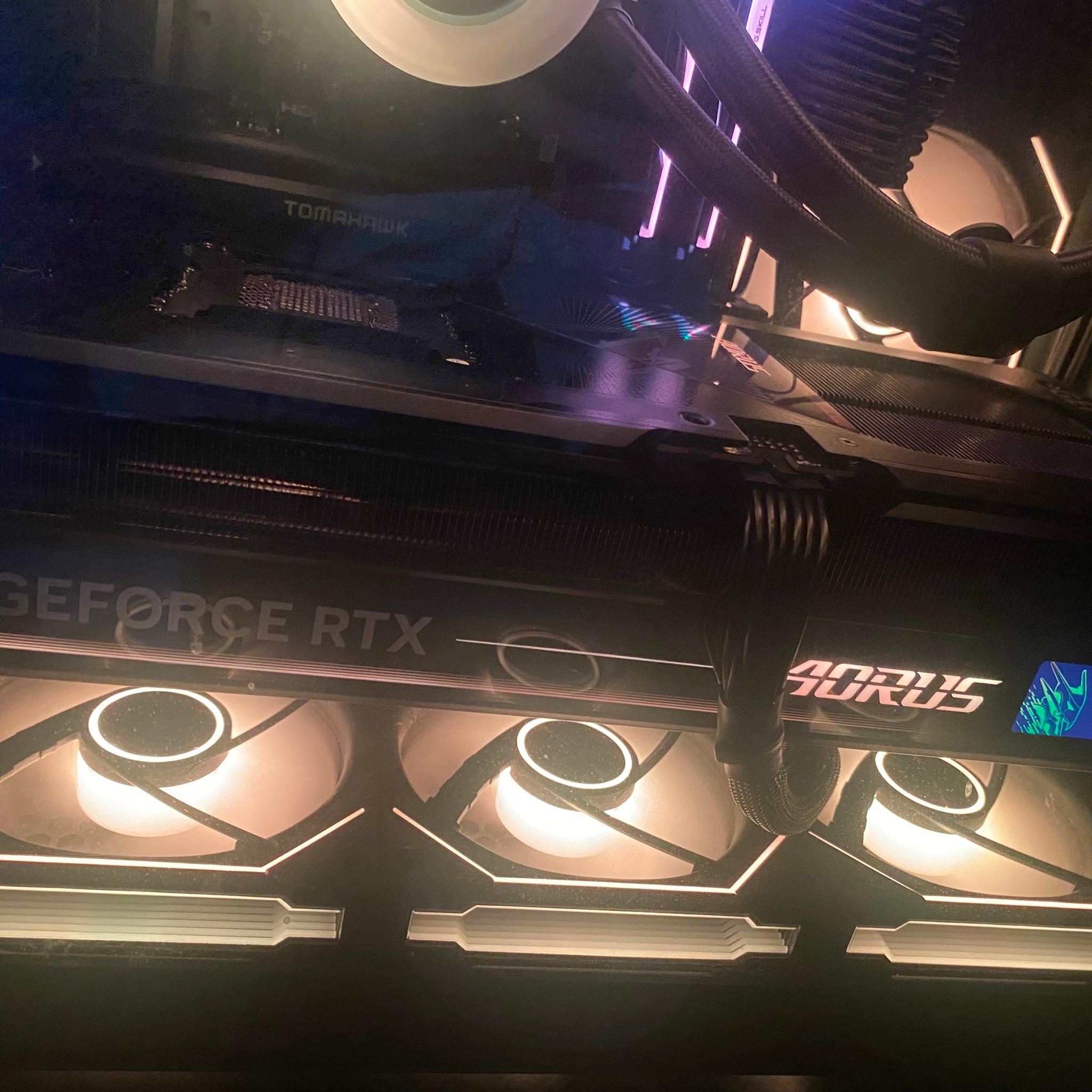 GIGABYTE AORUS GeForce RTX 5090 MASTER 32G