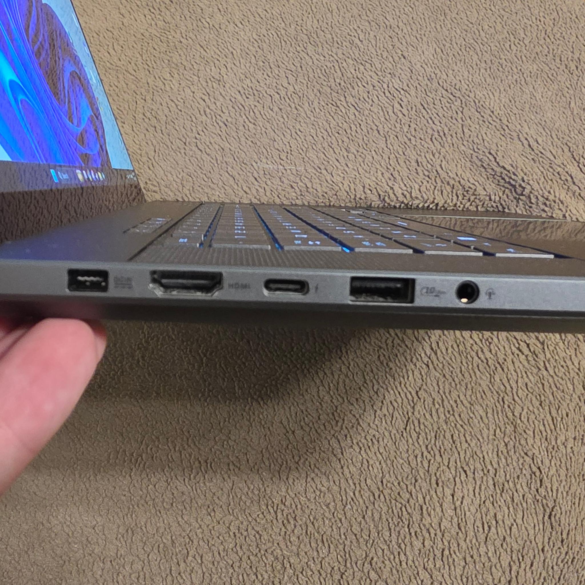 Rog Zephyrus g16 Intel ultra 9/ 32gb ram/ rtx4090
