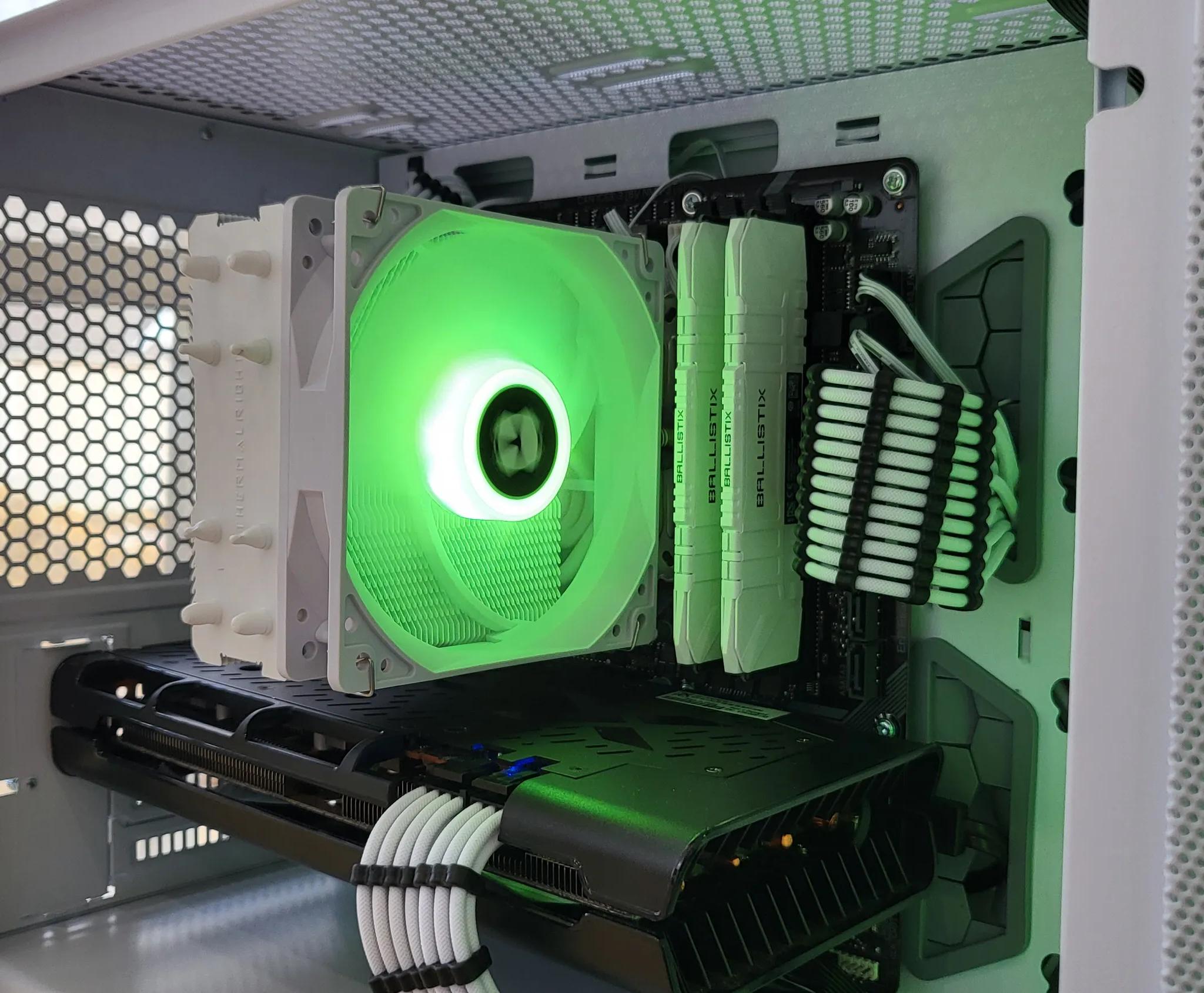 "Frosty" 1440p Gaming/Streaming PC