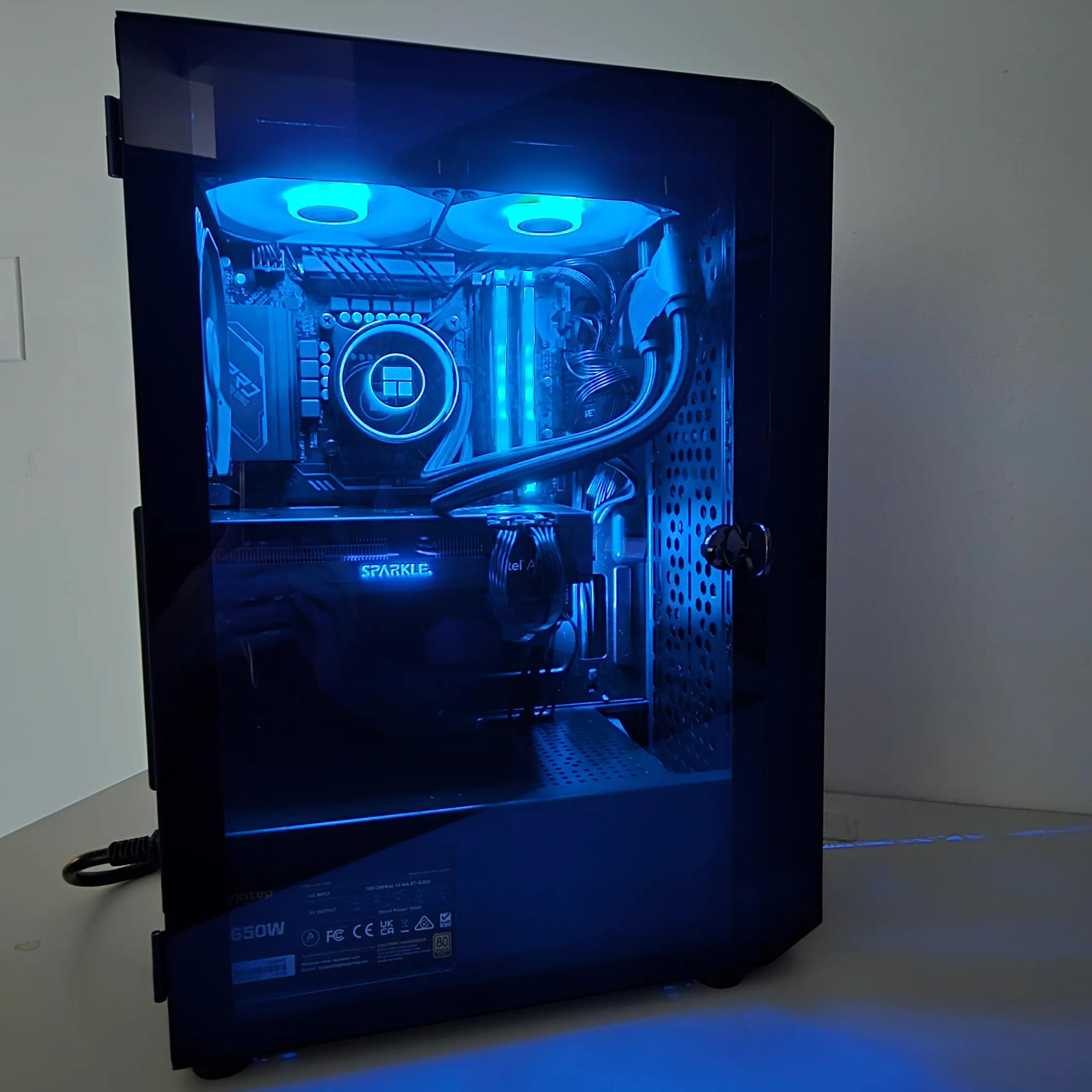 12600KF - Intel ARC A580 - 32GB DDR4 3200MHZ - 1TB NVME SSD