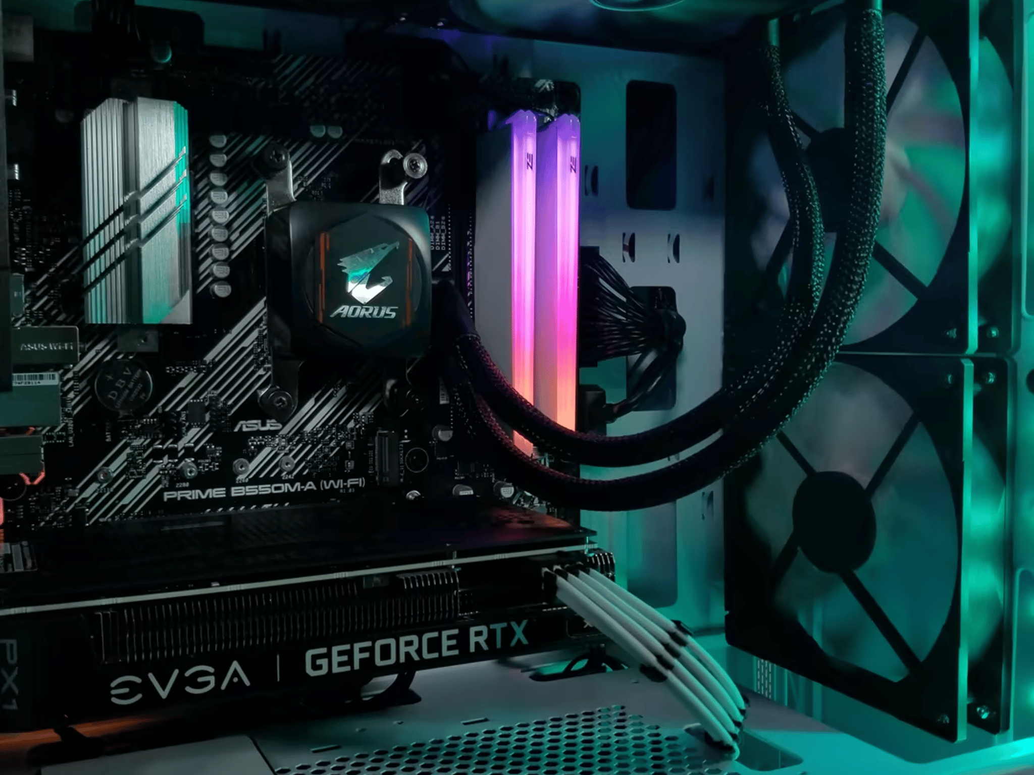 AMD Ryzen 7 3800X // EVGA GeForce RTX 3060 12GB // HP 2x8 16GB 3200MHz // TeamGroup AX2 512GB