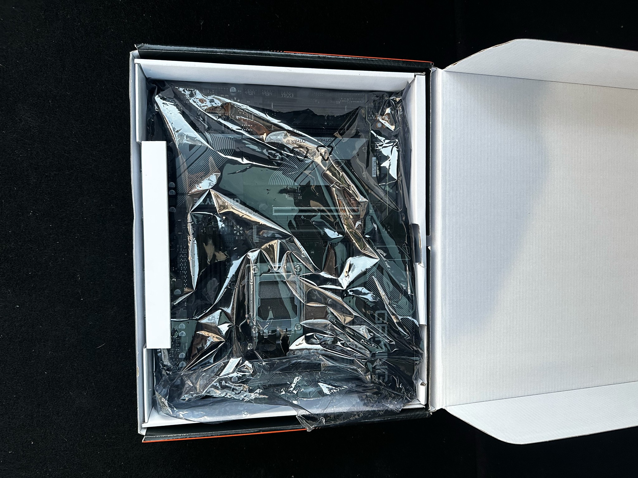 Gigabyte B650 Gaming x AX V2 ATX Motherboard (tested, works)