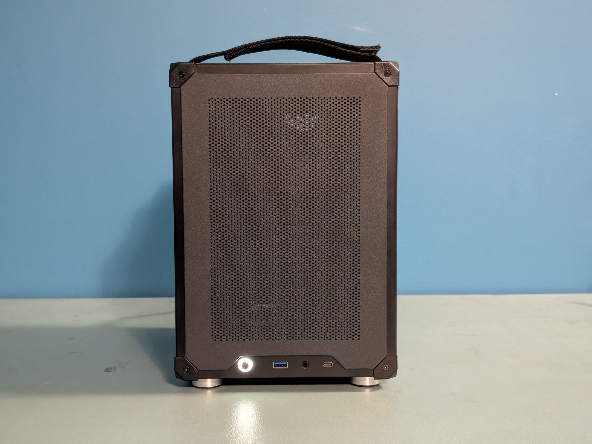 The Steamed Bun | RX 6650 XT | Core I5 13400 | 16GB RAM | NVMe SSD | Bazzite OS