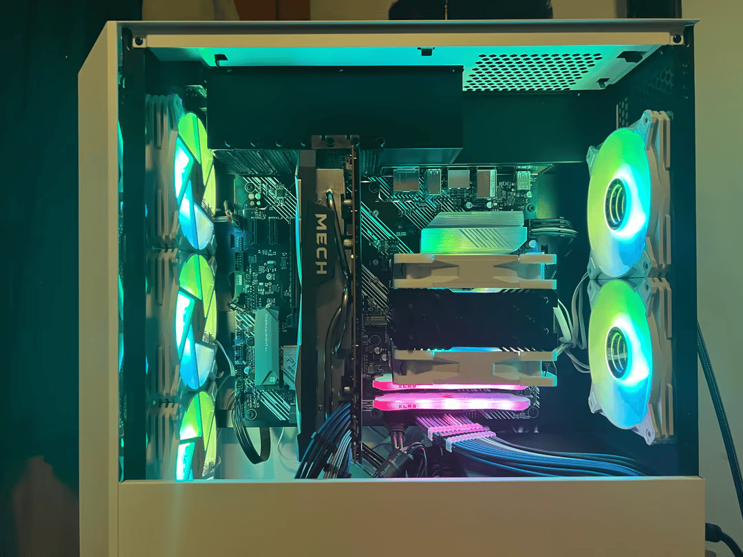 "Panda" / Ryzen 7 3800xt, Rx 6700xt gaming pc