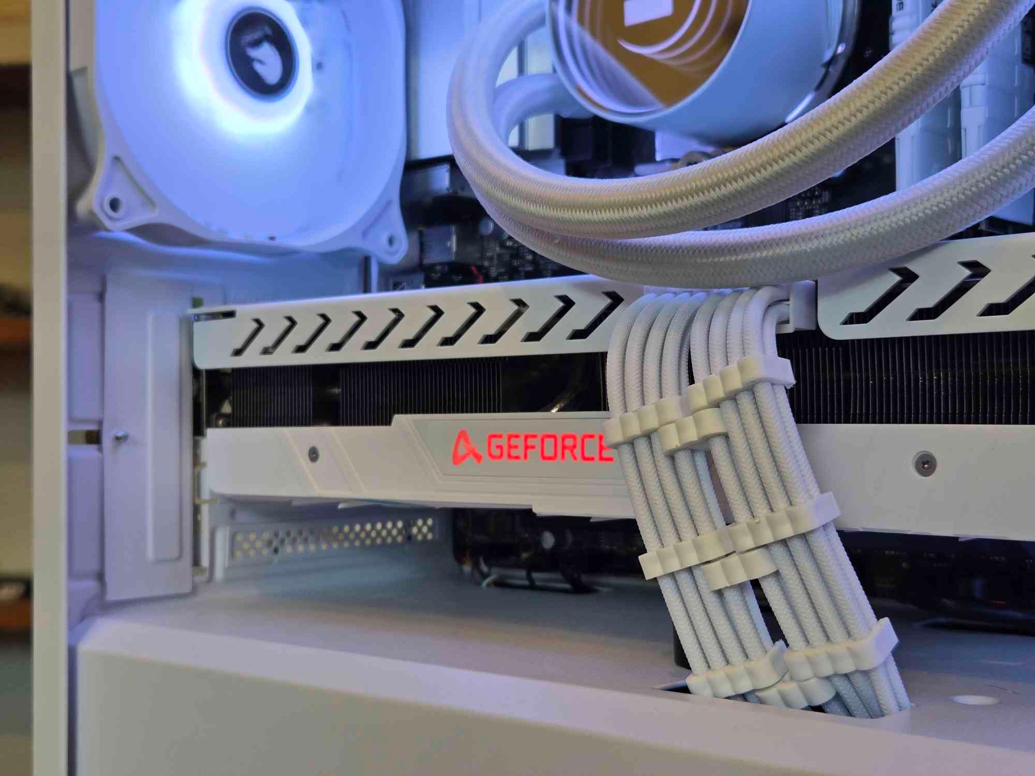 1440P White Beast | RTX 3070 Ti | Ryzen 5 5600X | 32GB | 1TB | 850W | ARGB | Wi-Fi + BT
