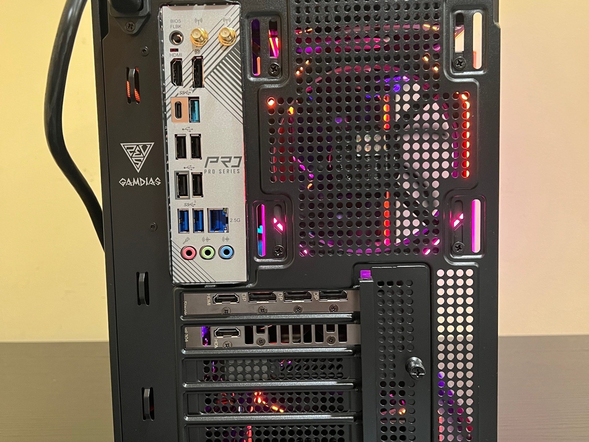 7600X3D, ASUS RTX 5070, 32GB DDR5, 1tb Gen 5NVME.