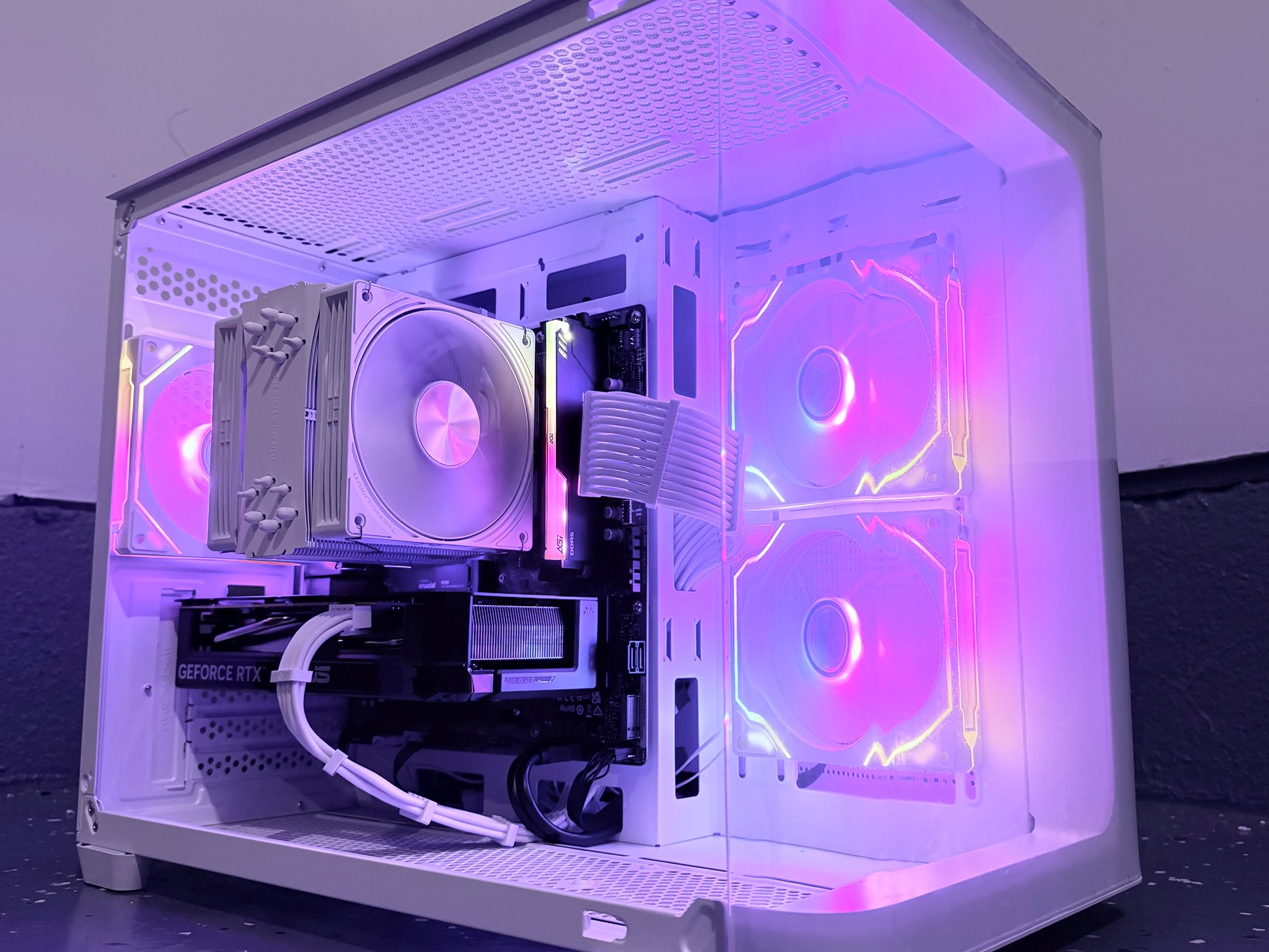 ⚪️"Polar Halo"🌈| 1440p Gaming | RTX 5060 | Ryzen 7 8700F | 16GB DDR5 | 1TB SSD | Free Shipping