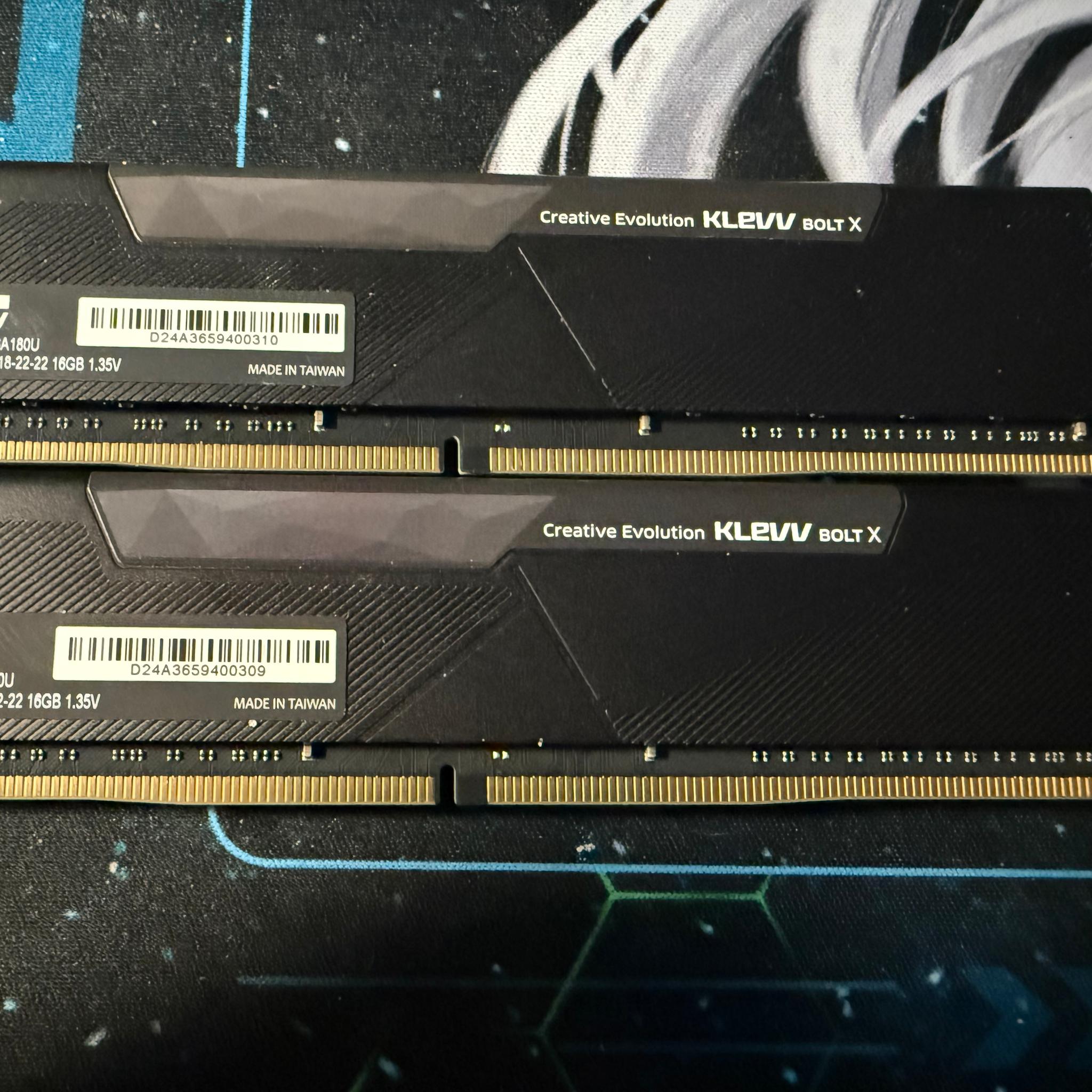 Ryzen 7 5800X3D, Asus ROG Strix B550-F Gaming WiFi 2, and 32 GB RAM combo