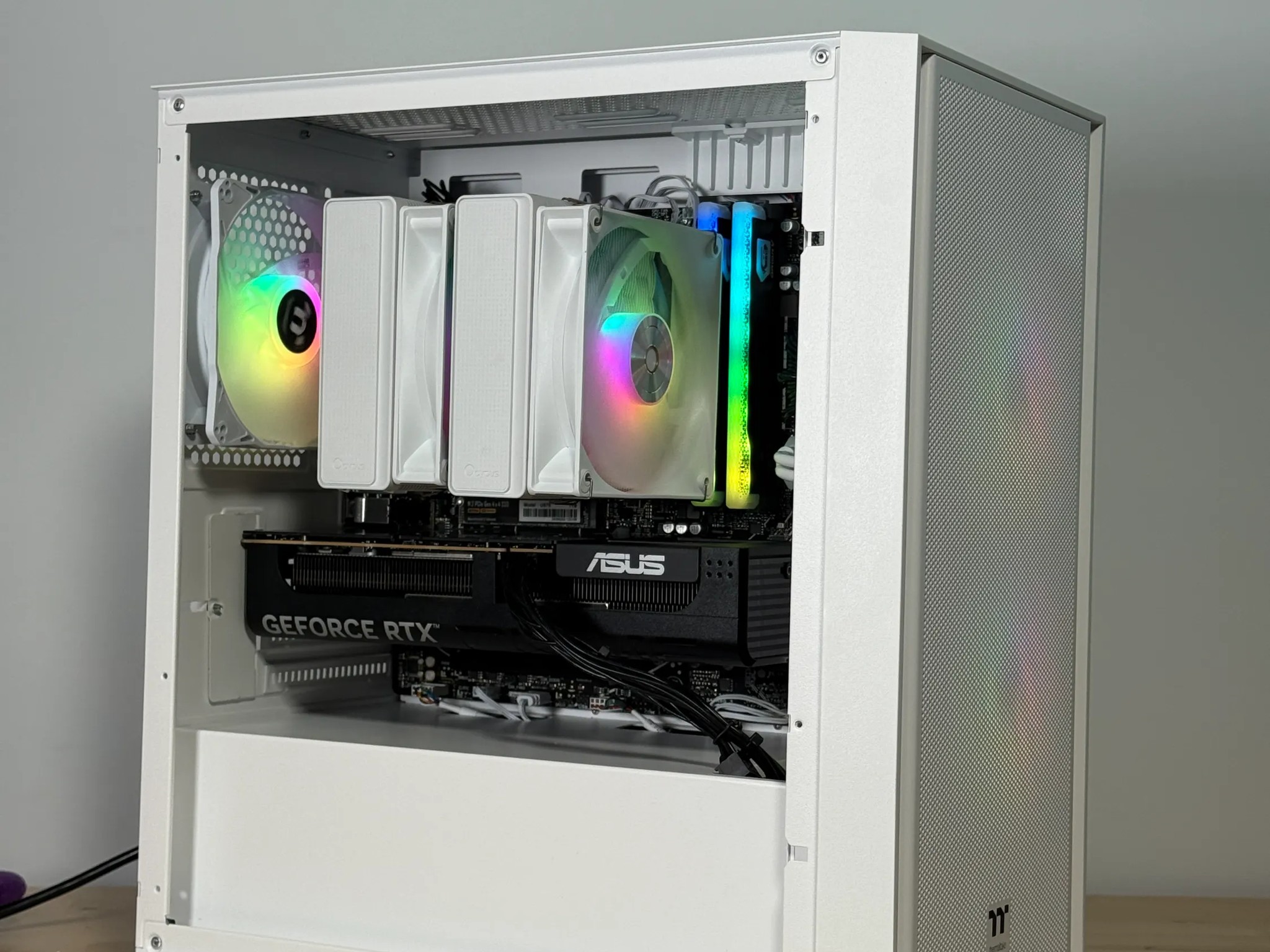 RTX 5060 Ryzen 7600x 32GB RAM Gaming PC