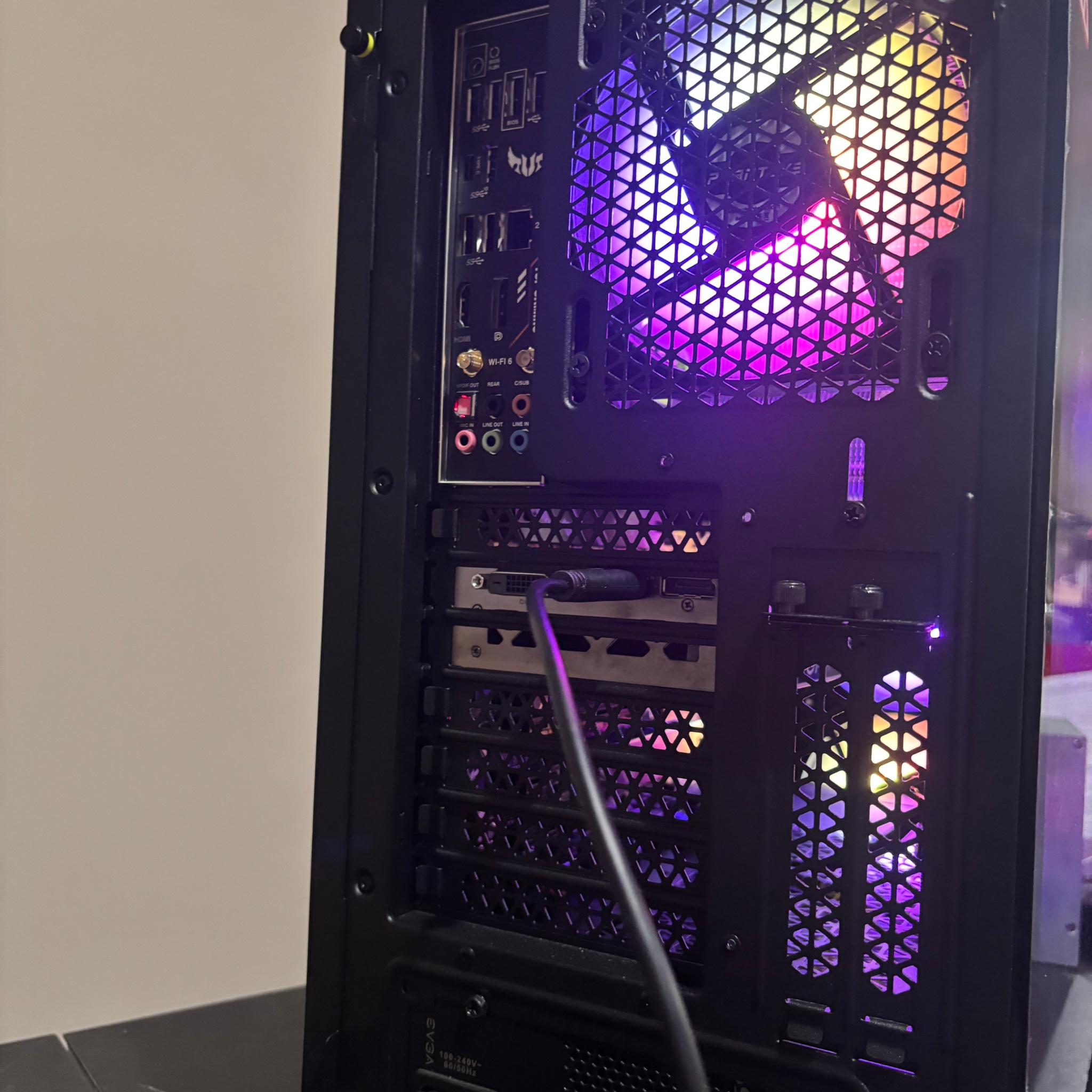 Gaming PC Ryzen 5 5500 GTX 1660 TI 16GB DDR4