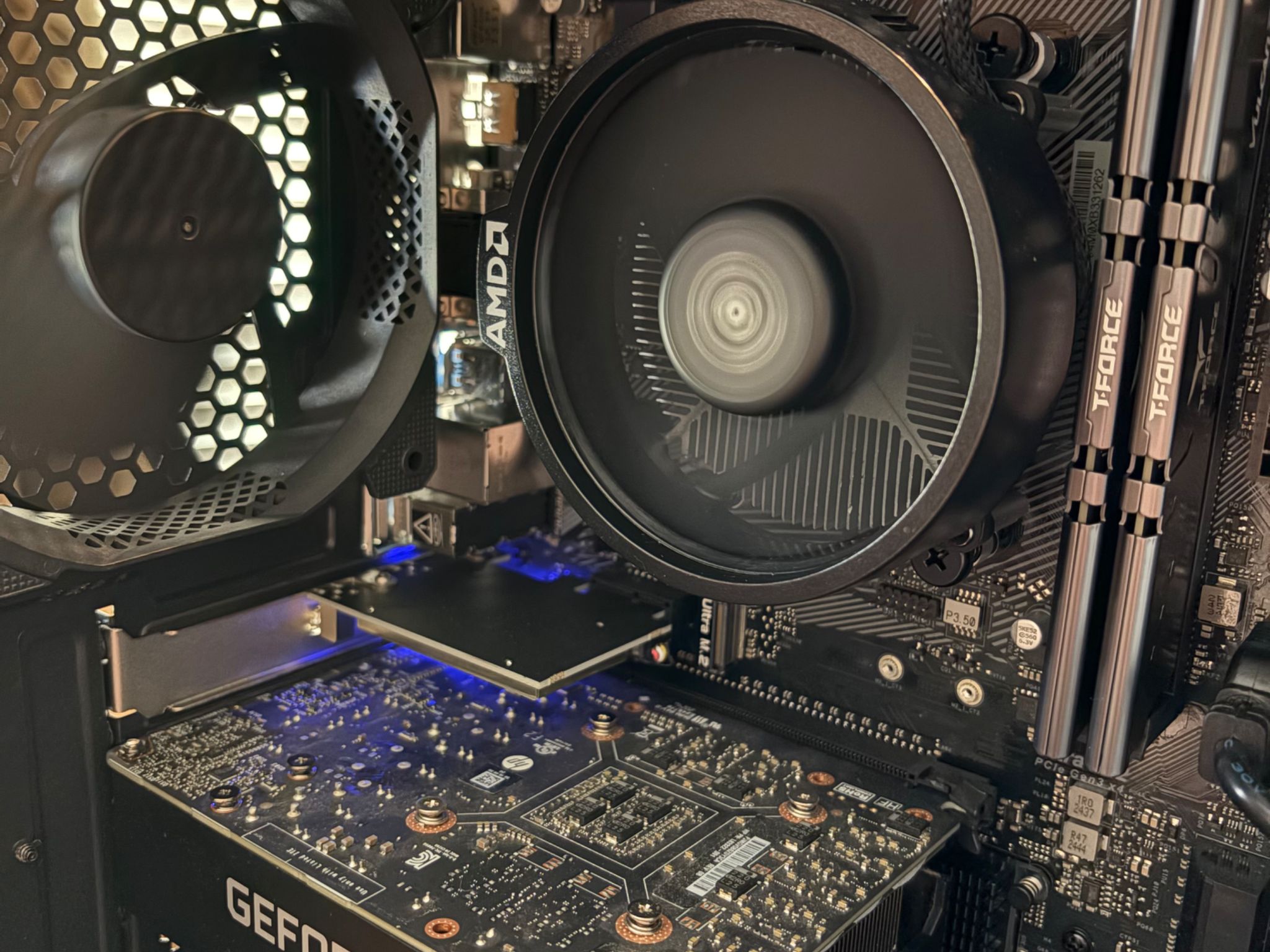 ♟️BLACKOUT♟️ | R5 5500 | 1660 Super | 16GB Ram