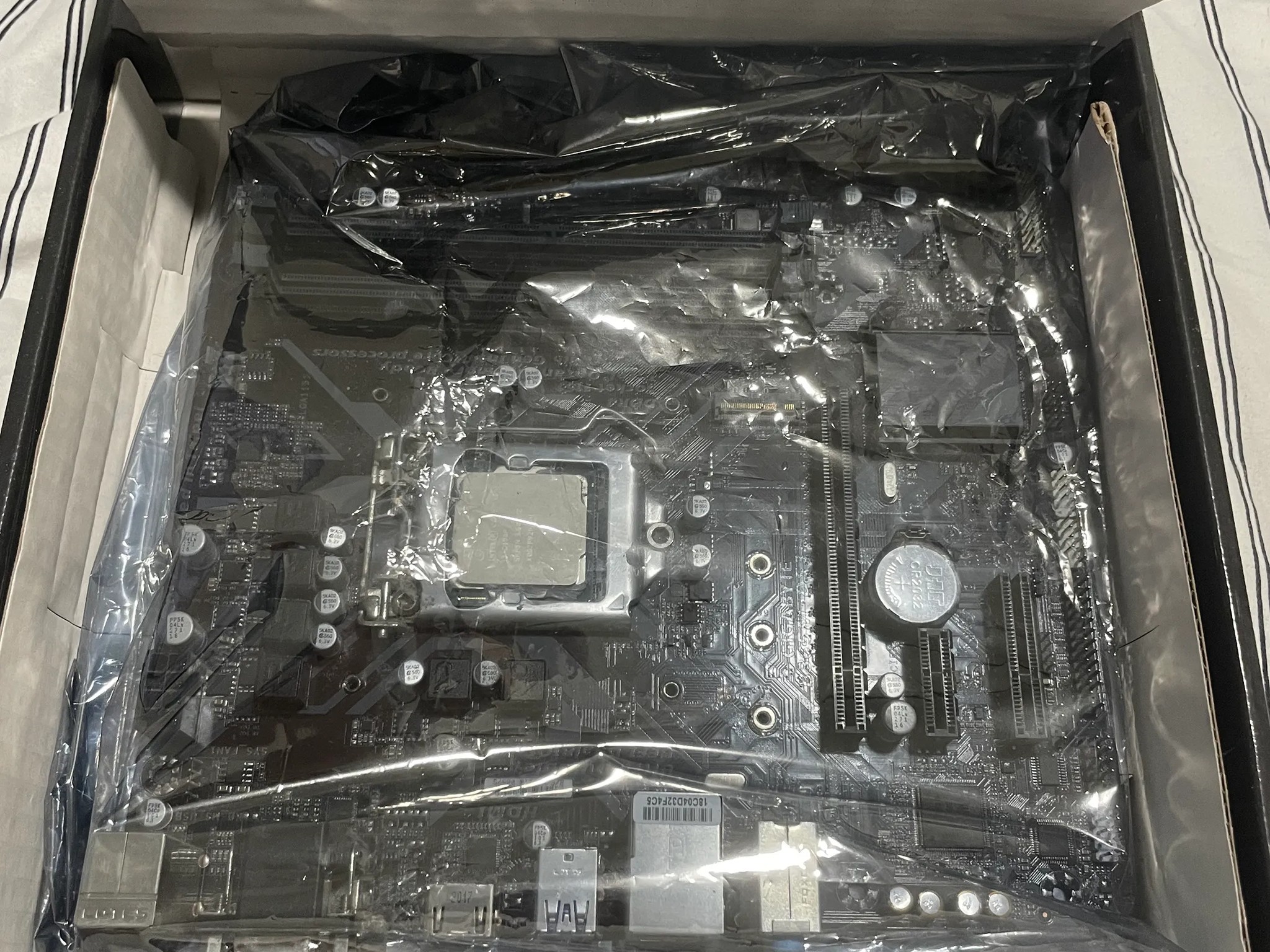 GIGABYTE B365M DS3H , I3-9100F