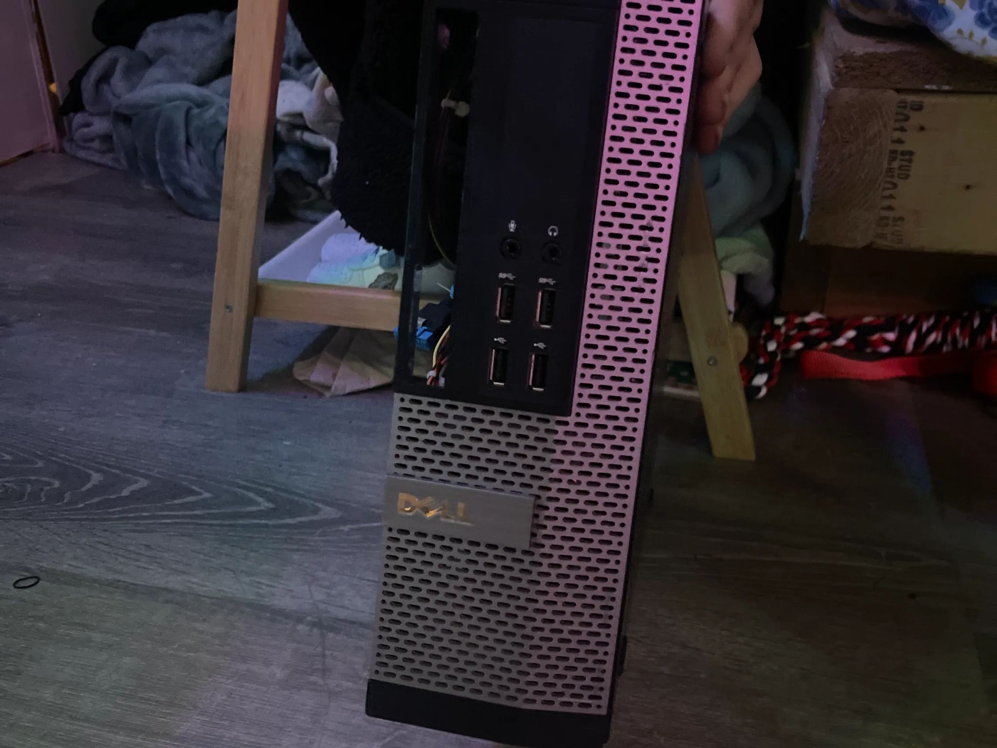 optiplex 7010 with core i5 7th gen and a gt 230 graphics card