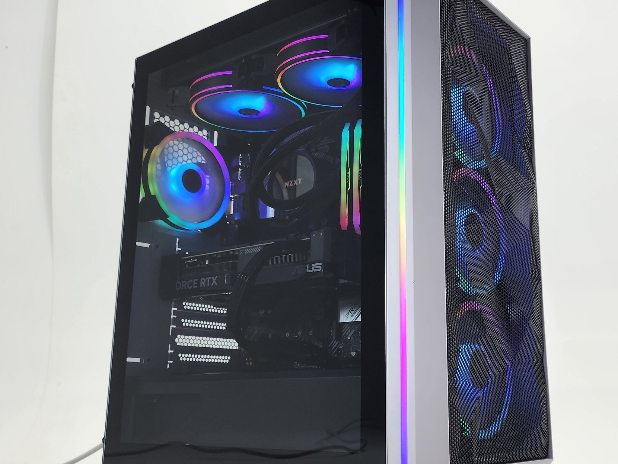 Gaming PC Ryzen 7 5700X3D 32GB RAM 1TB SSD RTX 4070 12GB Windows 11 Computer