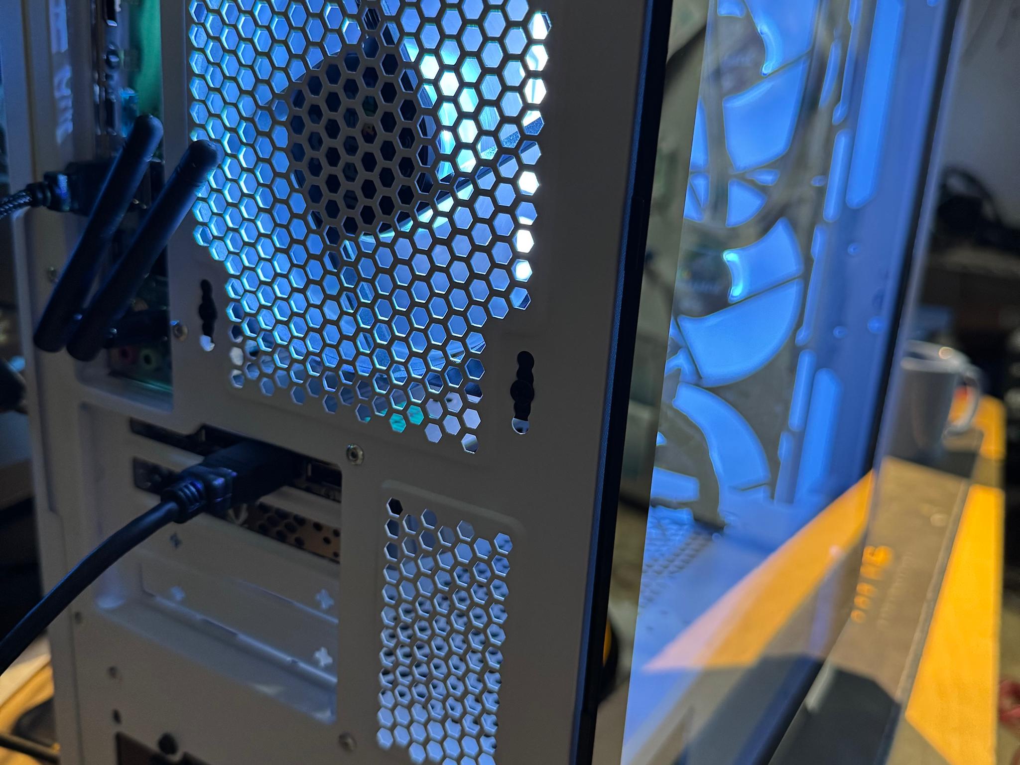 Gaming PC RTX 4060 Ryzen 7600 DDR5 read* no ram or nvme