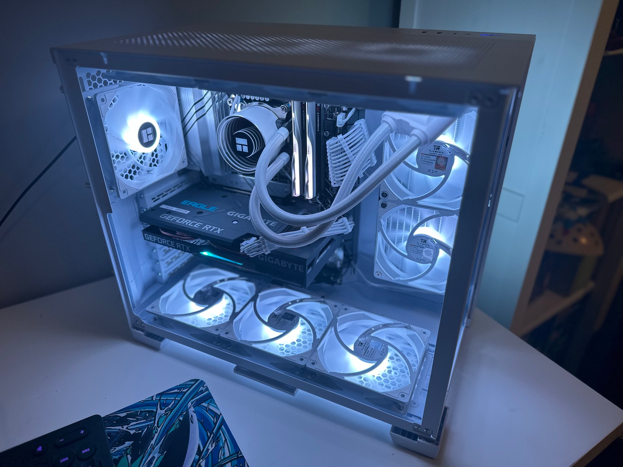 ❄️Icebox❄️ RTX 3060 | i3 13100 | 32GB DDR5