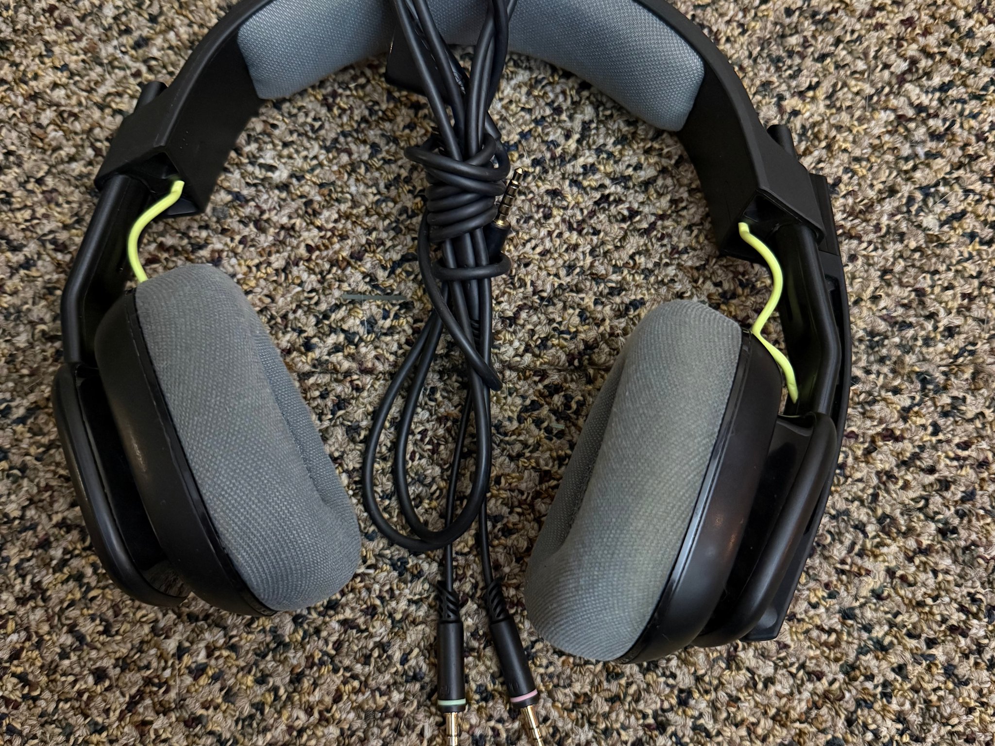 Astro Gaming - A10 Gen 2 Wired Over-the-Ear Gaming Headset
