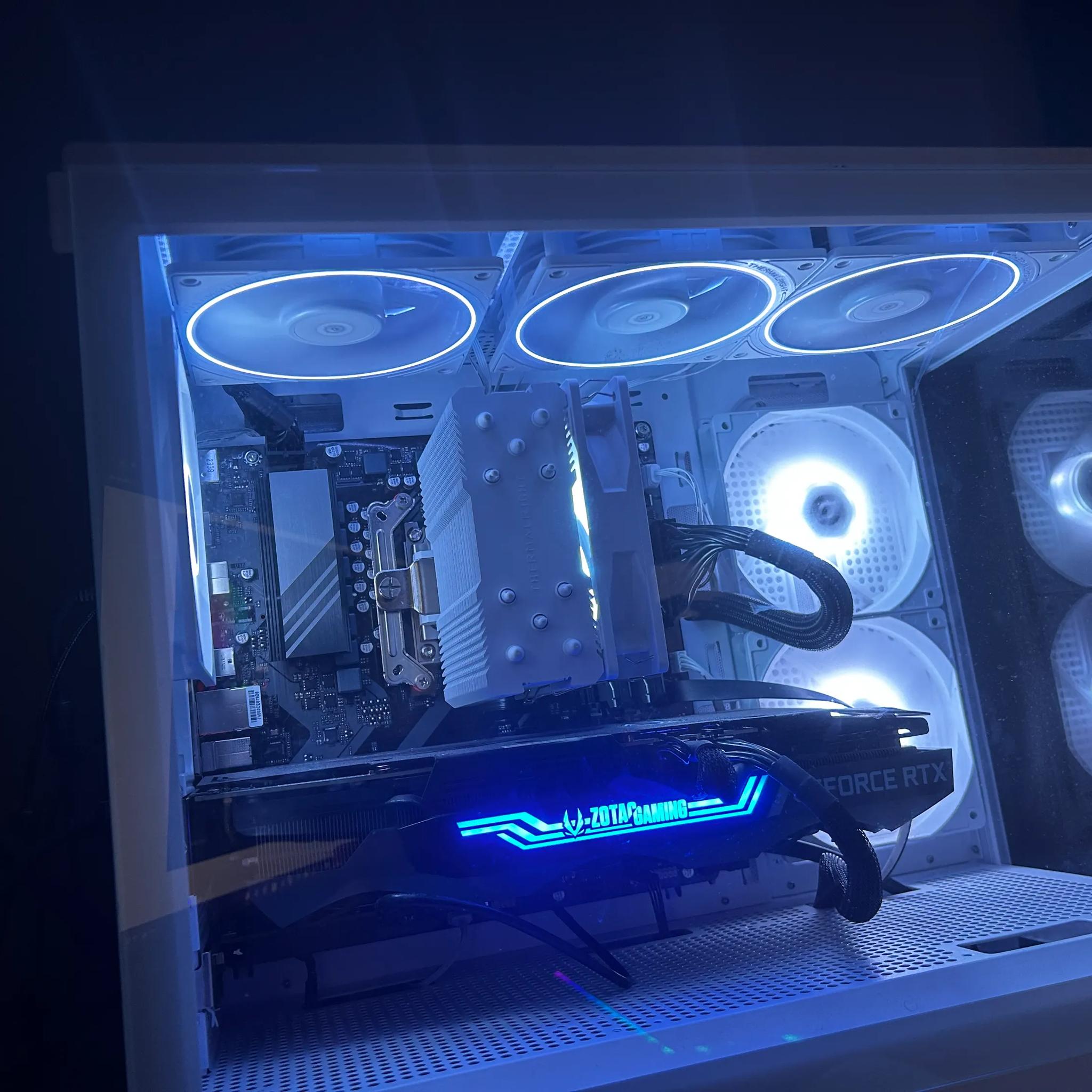 INSANE Ryzen 5 7600 | GIGABYTE B650M D3HP | GeForce RTX 3080 |  1TB M.2 SSD | CX750 80 Plus Bronze |
