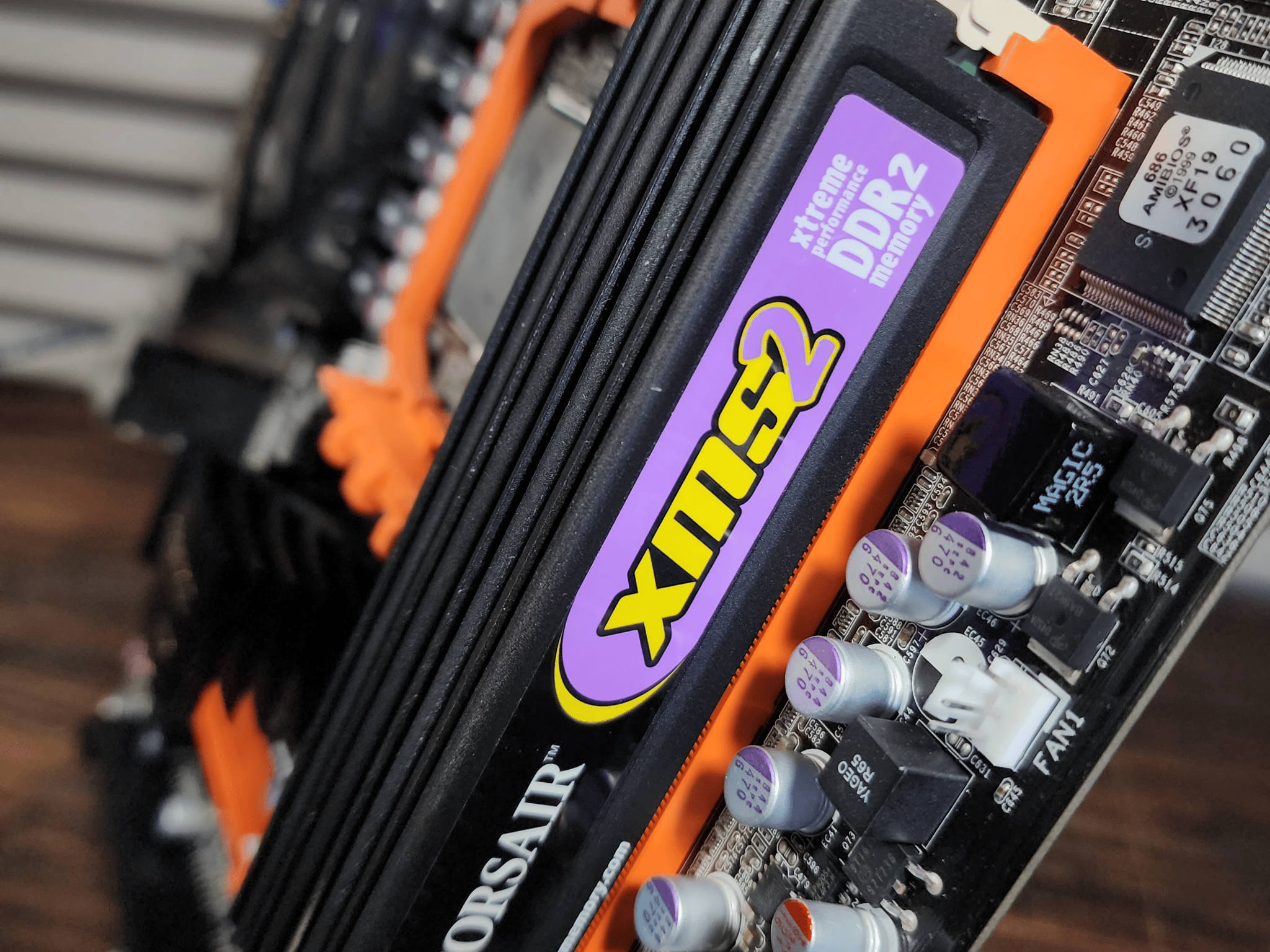 Foxconn Cinema II Deluxe AM3 // AMD Phenom II 4-Cores 3.20GHz // Corsair XMS2 4x2GB 8GB 800MHz 