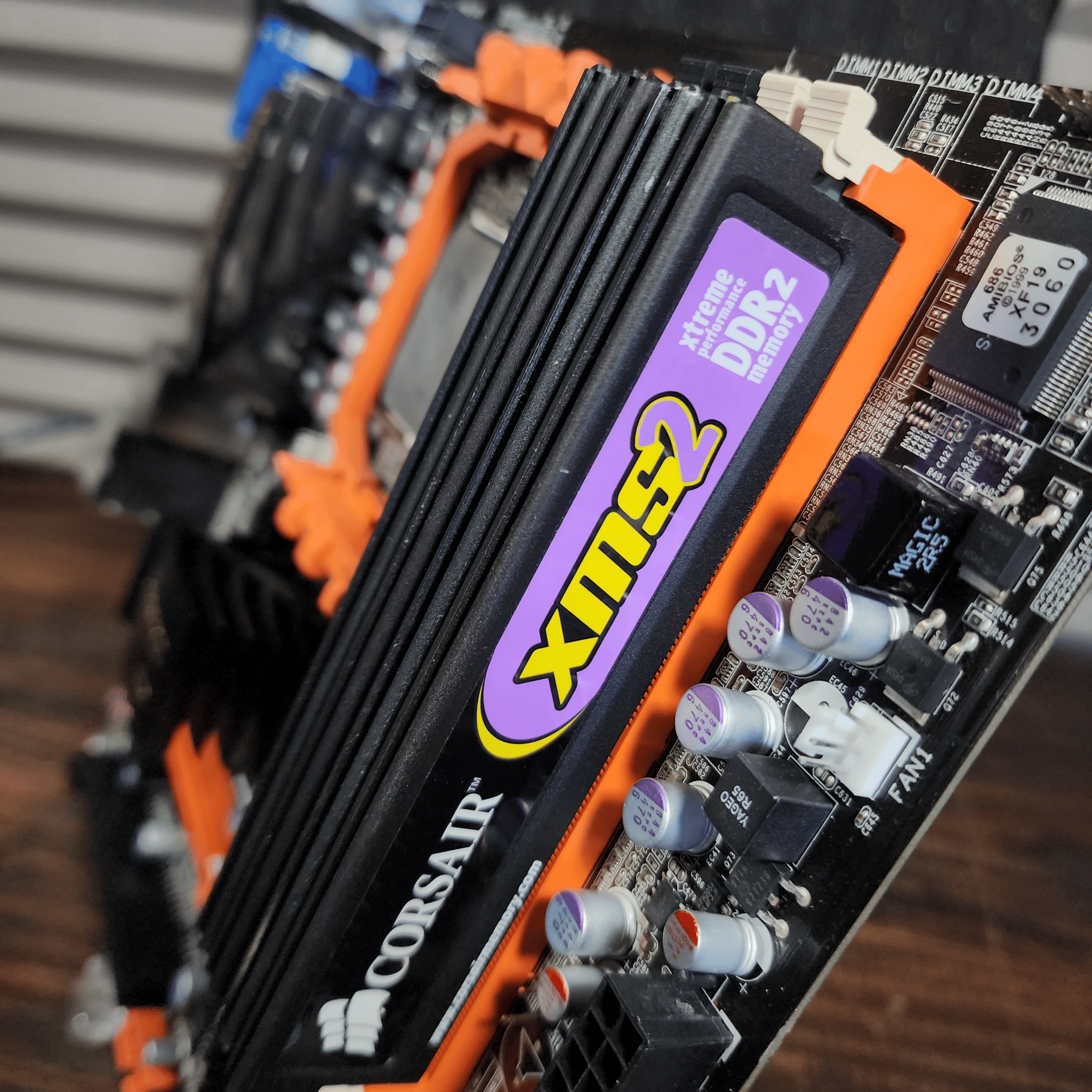 Foxconn Cinema II Deluxe AM3 // AMD Phenom II 4-Cores 3.20GHz // Corsair XMS2 4x2GB 8GB 800MHz 