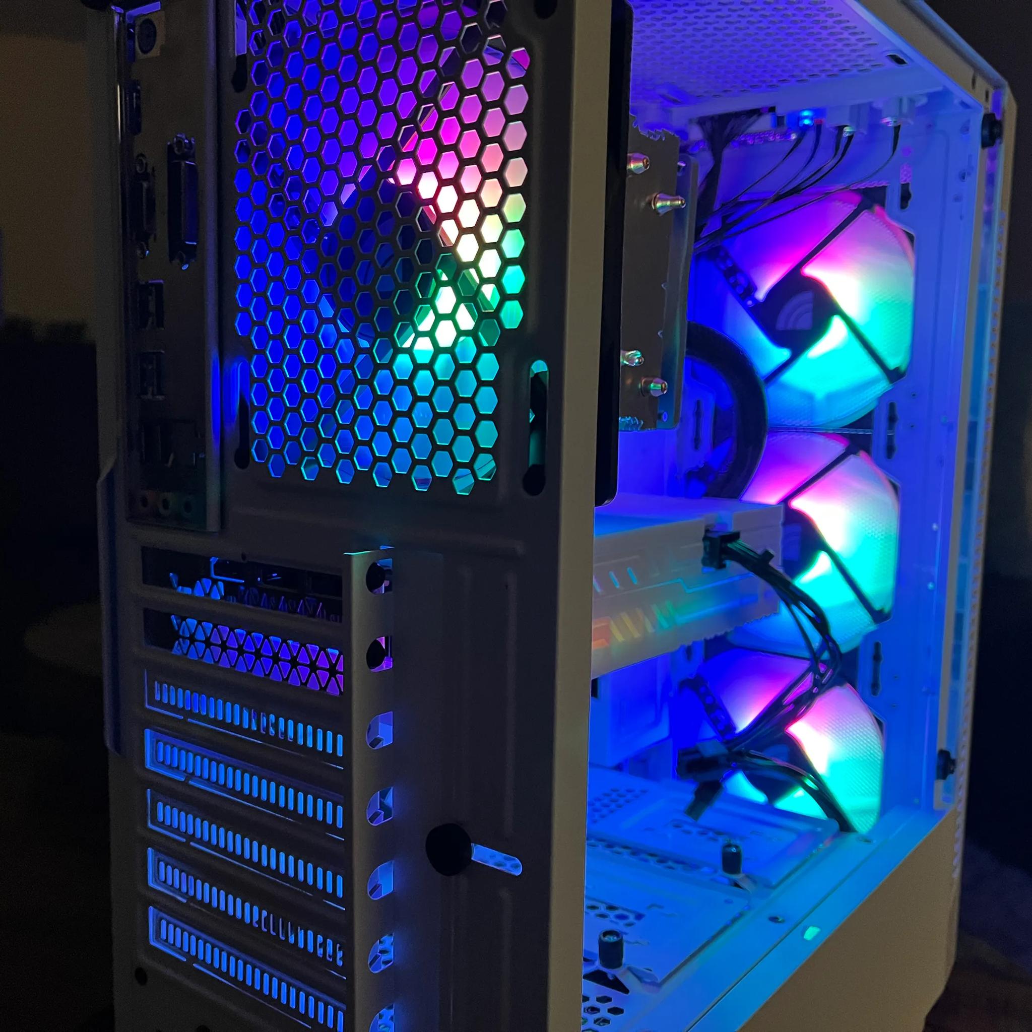 Budget White Gaming PC | RX 580 | Intel I5 | 1tb SSD | 16GB Ram | Windows 10 Activated