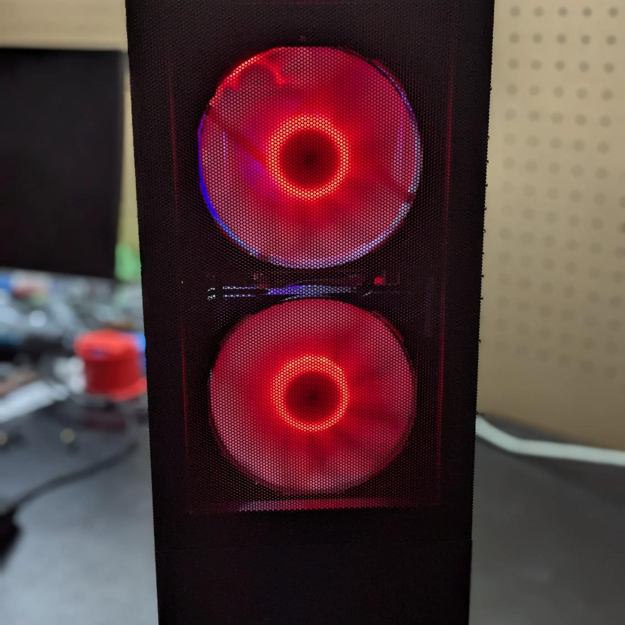 100 FPS Fortnite | 180 Day Warranty | Xeon (same as i7), 16GB RAM, 480GB SSD, RX 580, Win10, Wifi