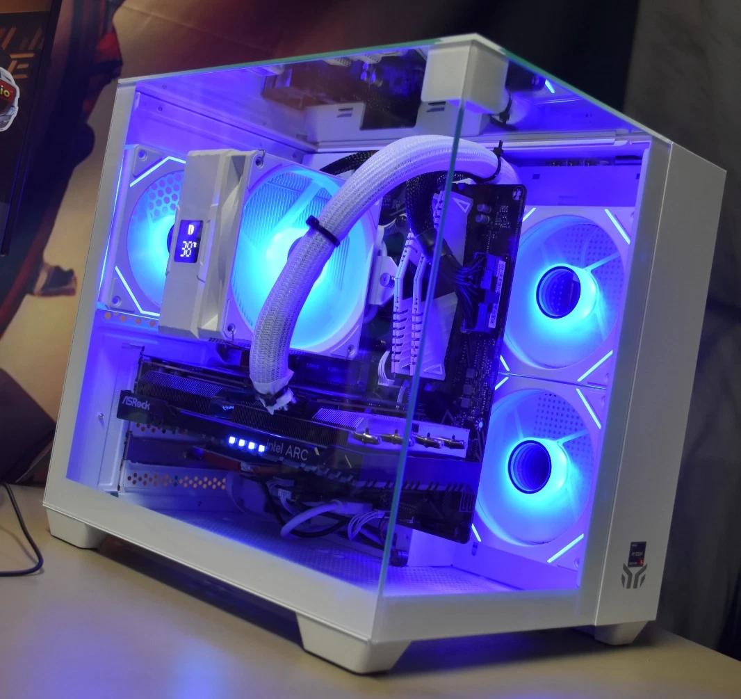 Gaming PC RYZEN 5 5500 Ram 16GB GPU intel Arc a 750 8GB storage 1 TBNVME + Extra