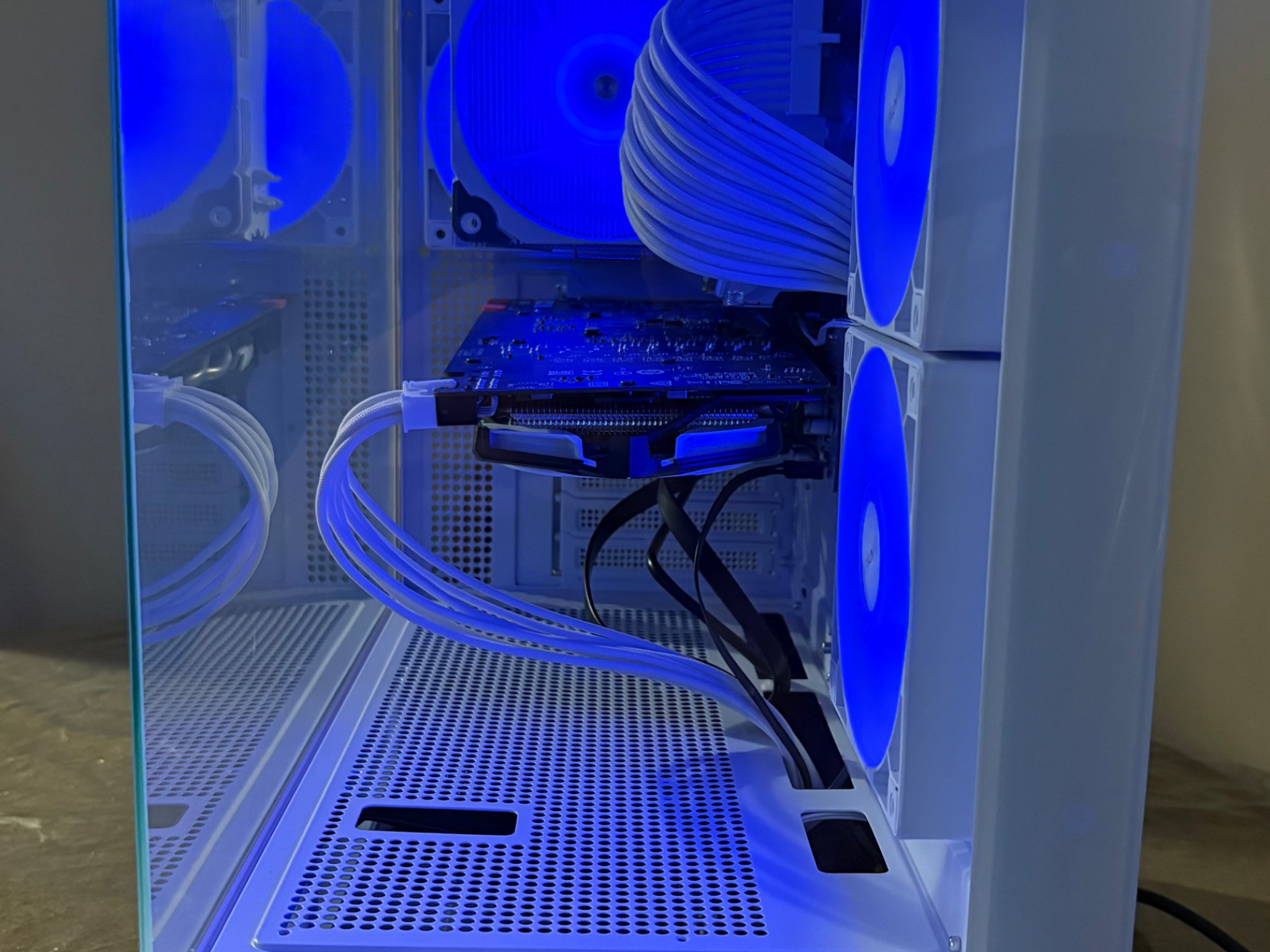 GTX 1070 | Ryzen 5 5500 | 16GB RAM | WIFI + BLUETOOTH | Windows 11 Pro