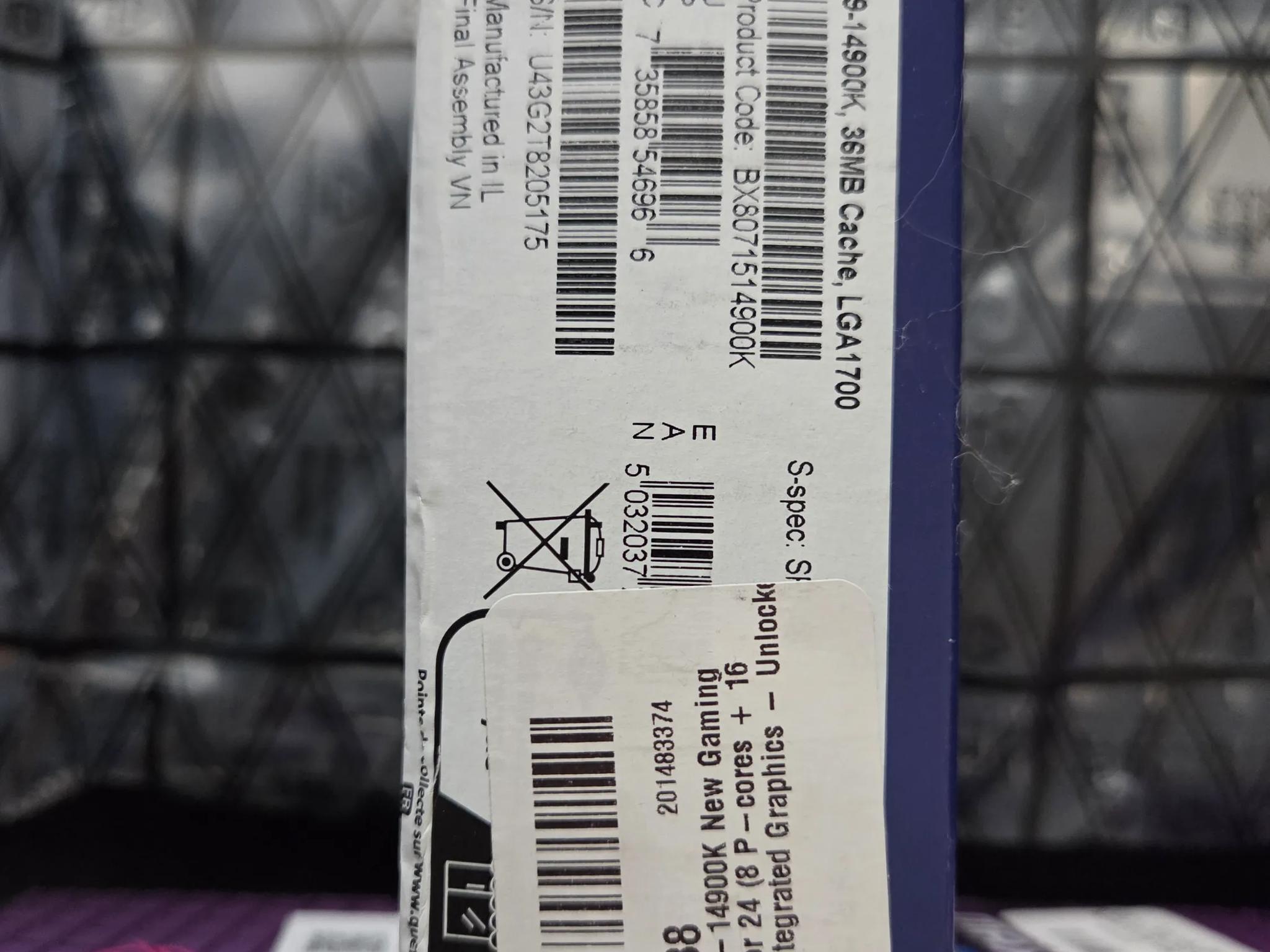 MSI Carbon Wifi 2 Z790 / i9 14900K Combo ( Like New )