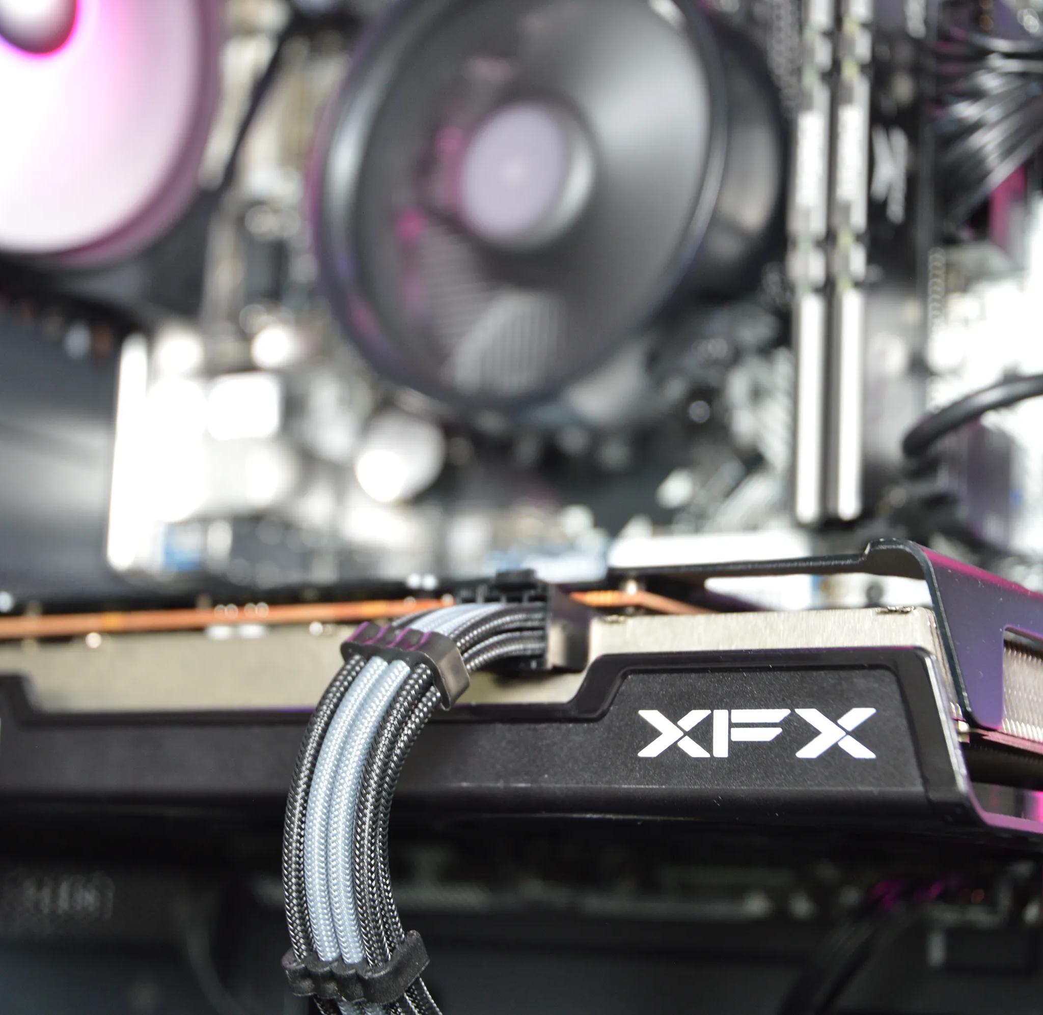 🐍🐍| RX 6600 8GB | RYZEN 5 5500 | 16GB DDR4 RAM | 1TB NVME SSD | Silver Serpent 2.0 |
