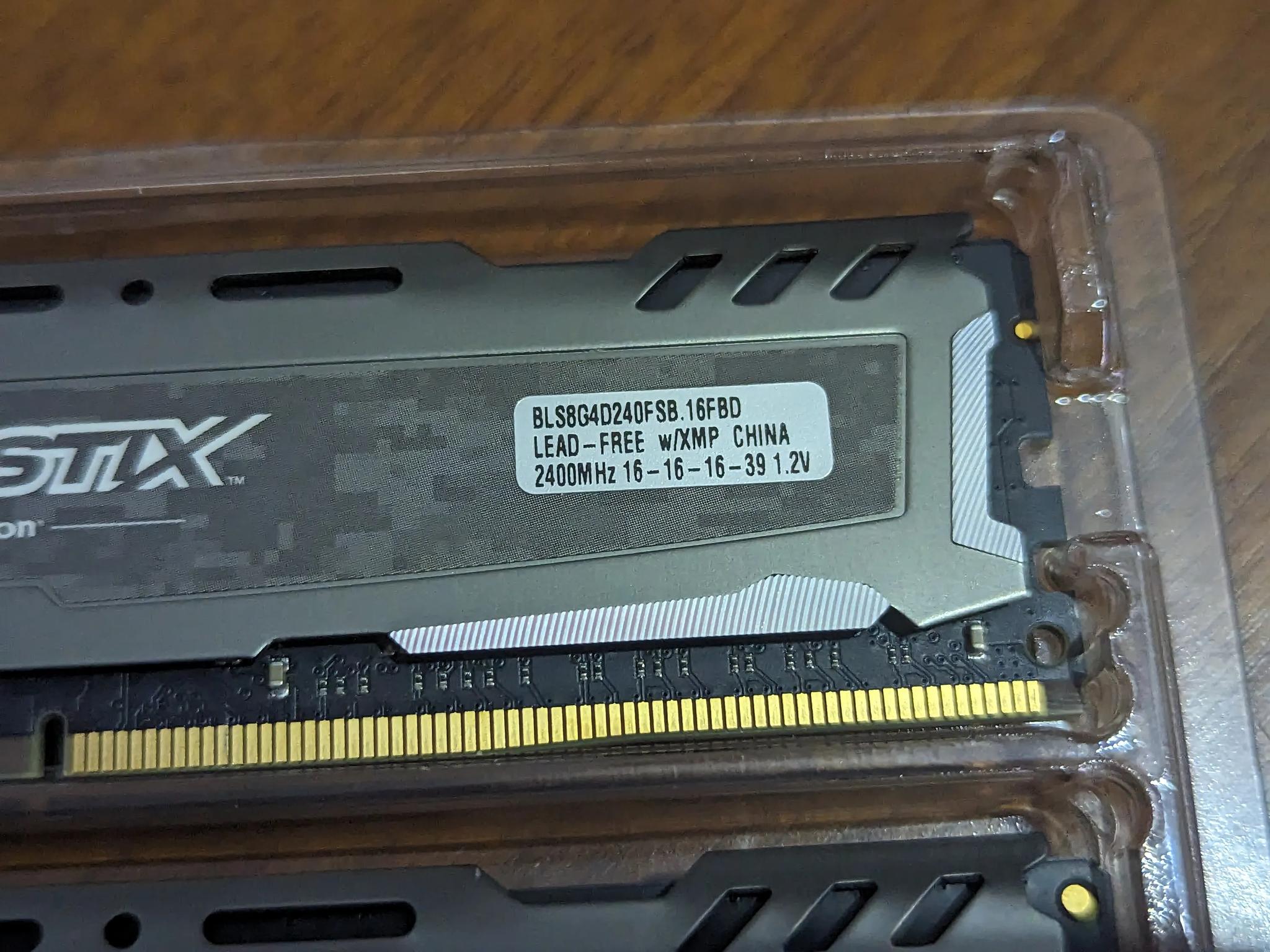 Ballistix Sport LT 16GB (2 x 8GB) DDR4 2400 (PC4 19200) Memory