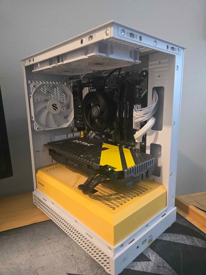 Custom Gaming PC Build "Charlie Brown"