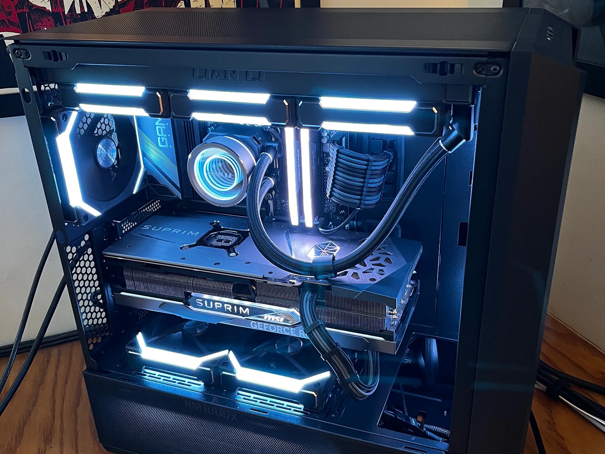 Gray Wolf - RTX 4080 | Ryzen 7 7700X | 32GB @ 6000 MT/sec | 4TB storage | 1000W PSU