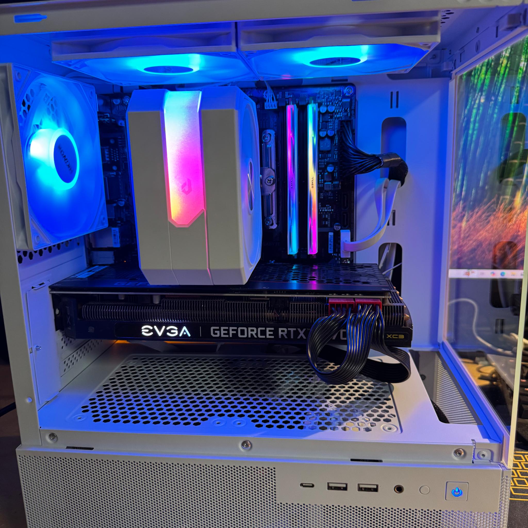 Gaming PC RTX 3070 i7-12700 32 gb ddr5 6400 MT/s