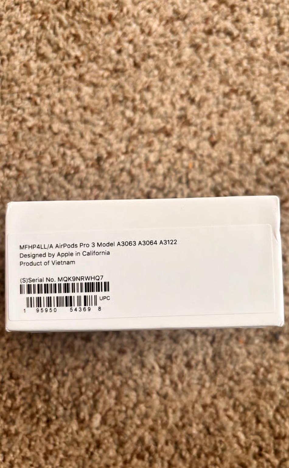 Sale!! Apple Airpod pros 3