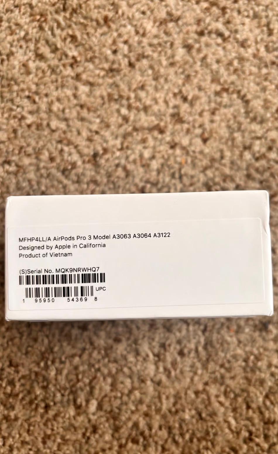 Sale!! Apple Airpod pros 3