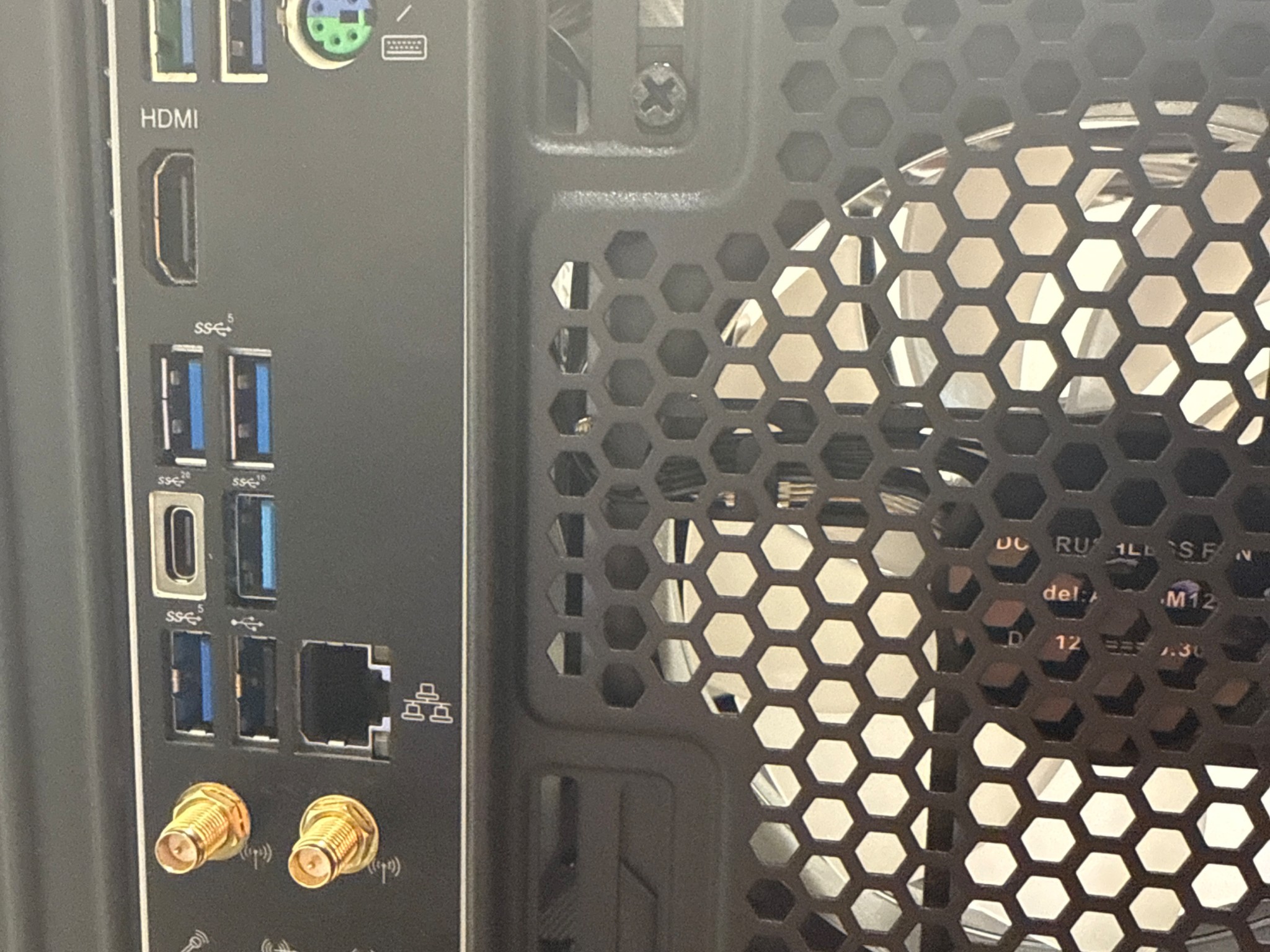 Shadow Stalker  i9-13900KF | RTX 5070 Ti | 64g DDR5 | Z790 | 2TB NVMe | 360 AIO | 1600 watt EVGA