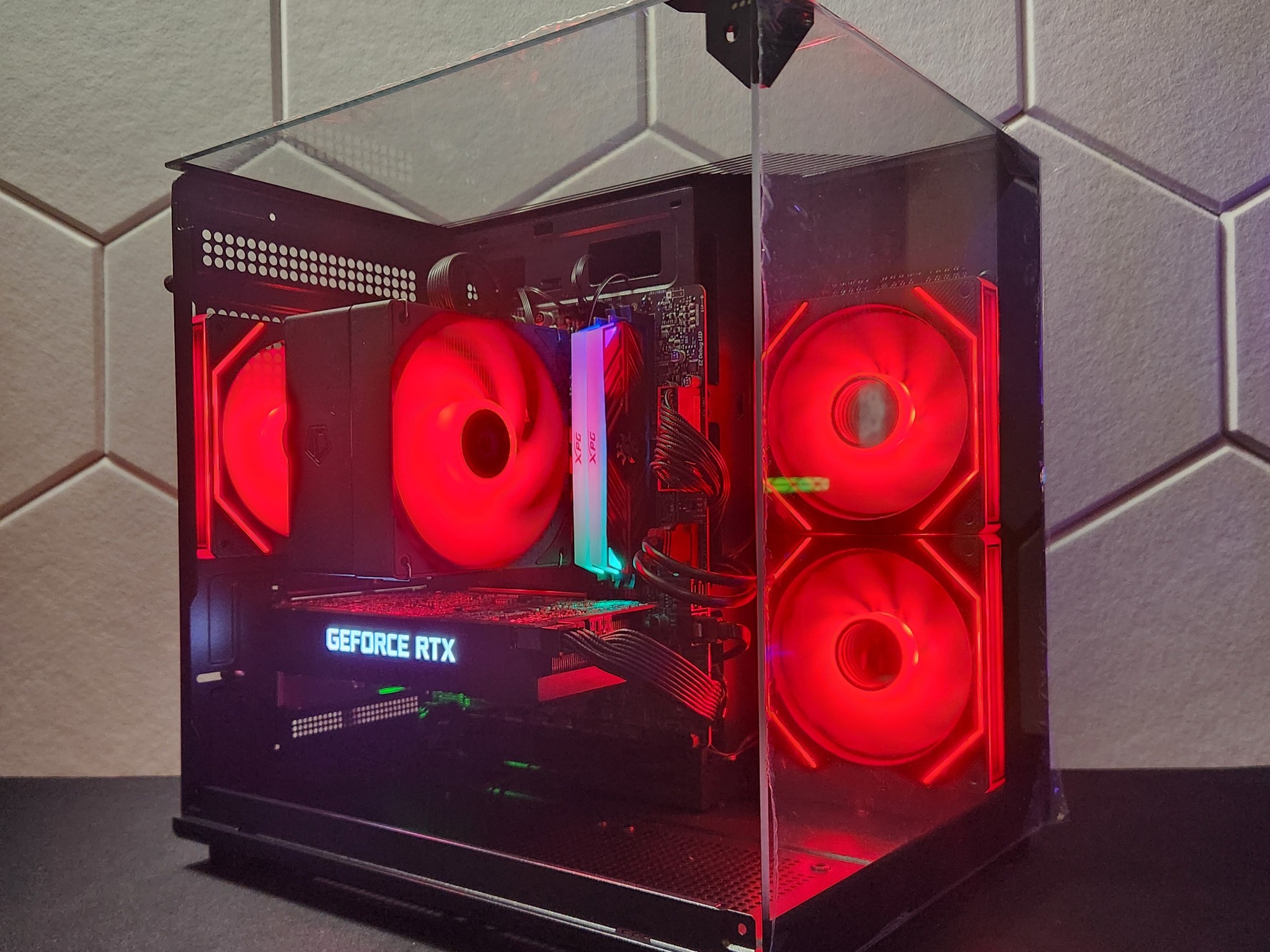 RTX 2060 | Intel I5 10400F | 16GB DDR4 | 256GB SSD + 1TB HDD | Windows 11