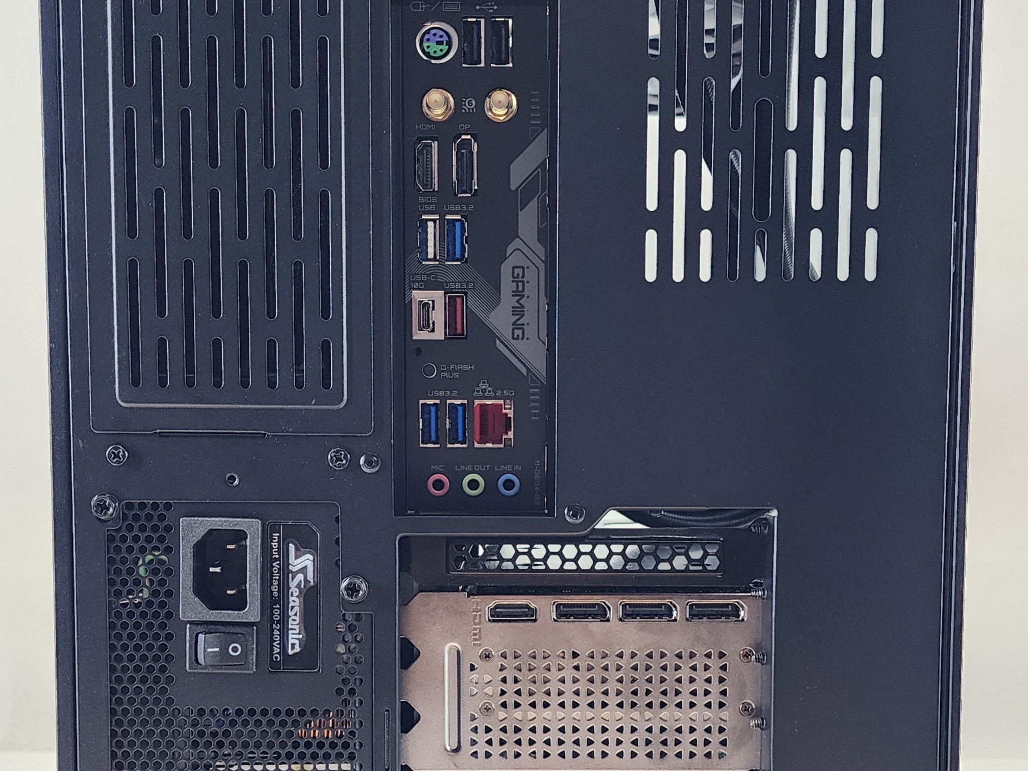 Gaming PC Ryzen 7 7800X3D 32GB RAM 2TB SSD RTX 4070 Ti SUPER 16GB Win11 Computer