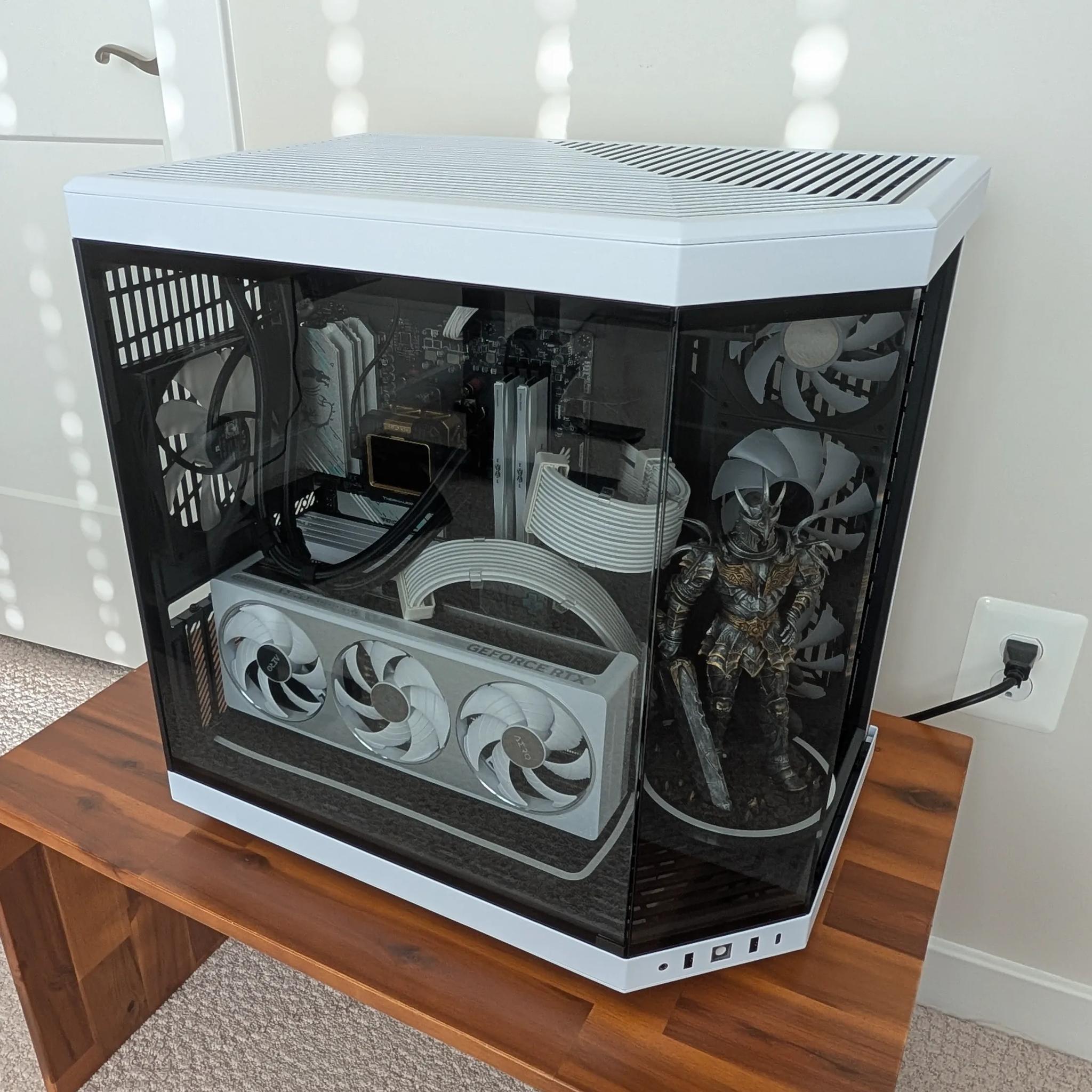 Death Knight Gaming PC - Hyte Y70 - Nvidia 5070 + Ryzen 9600X (excluding figurine)